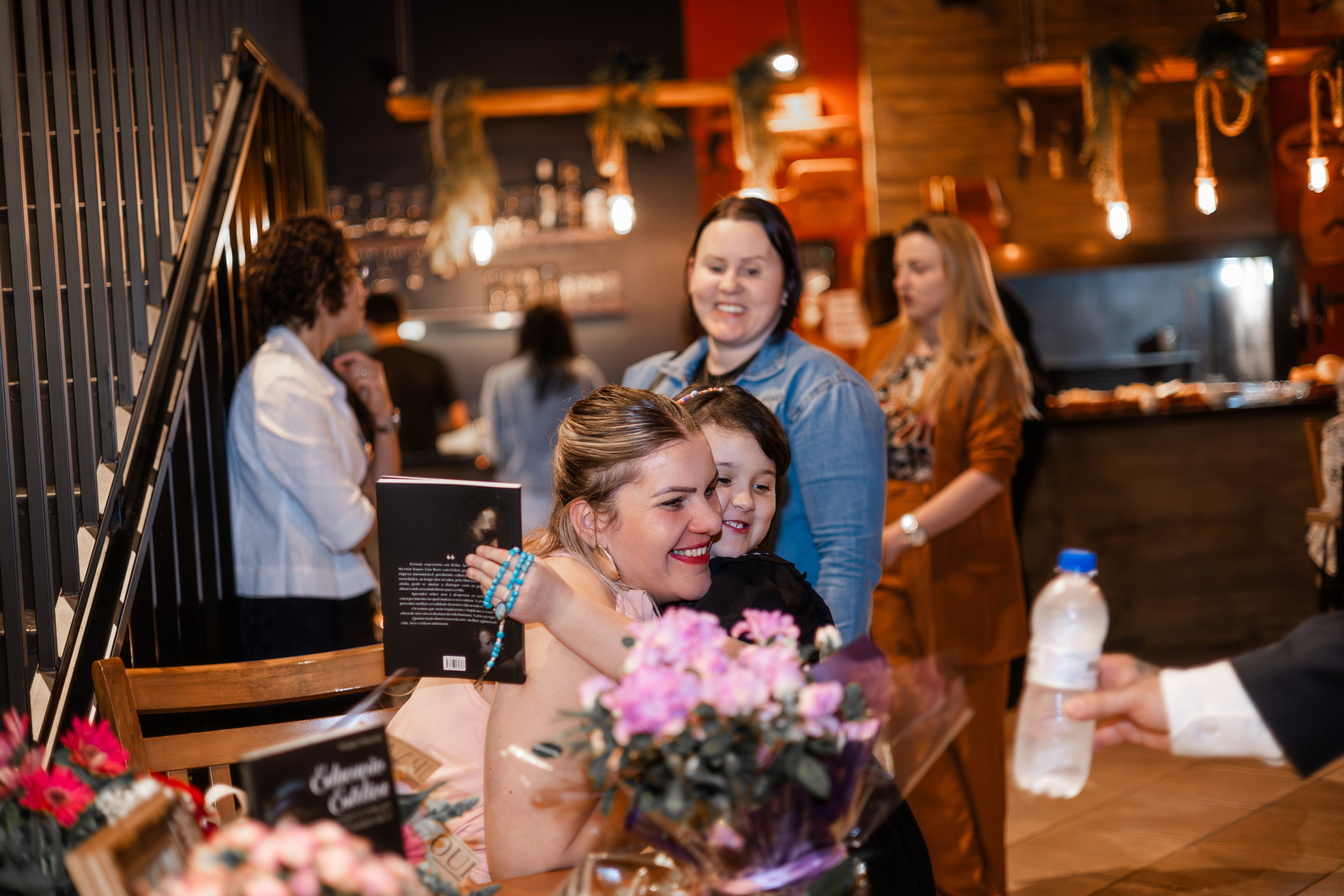 Lançamento de Livro Vivi Princival