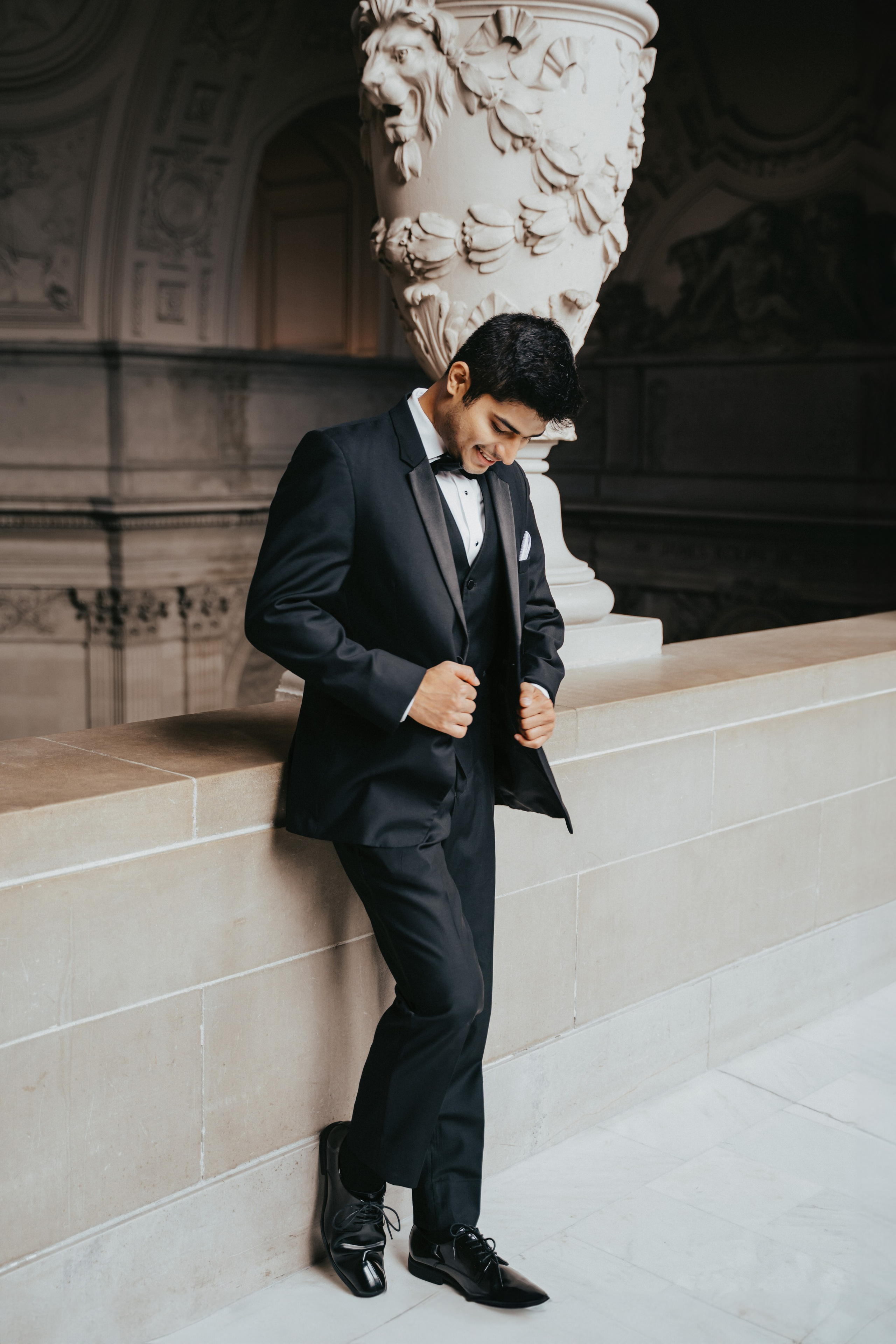 Sity Hall. Wedding family photographer and videographer California San Francisco Bay Area