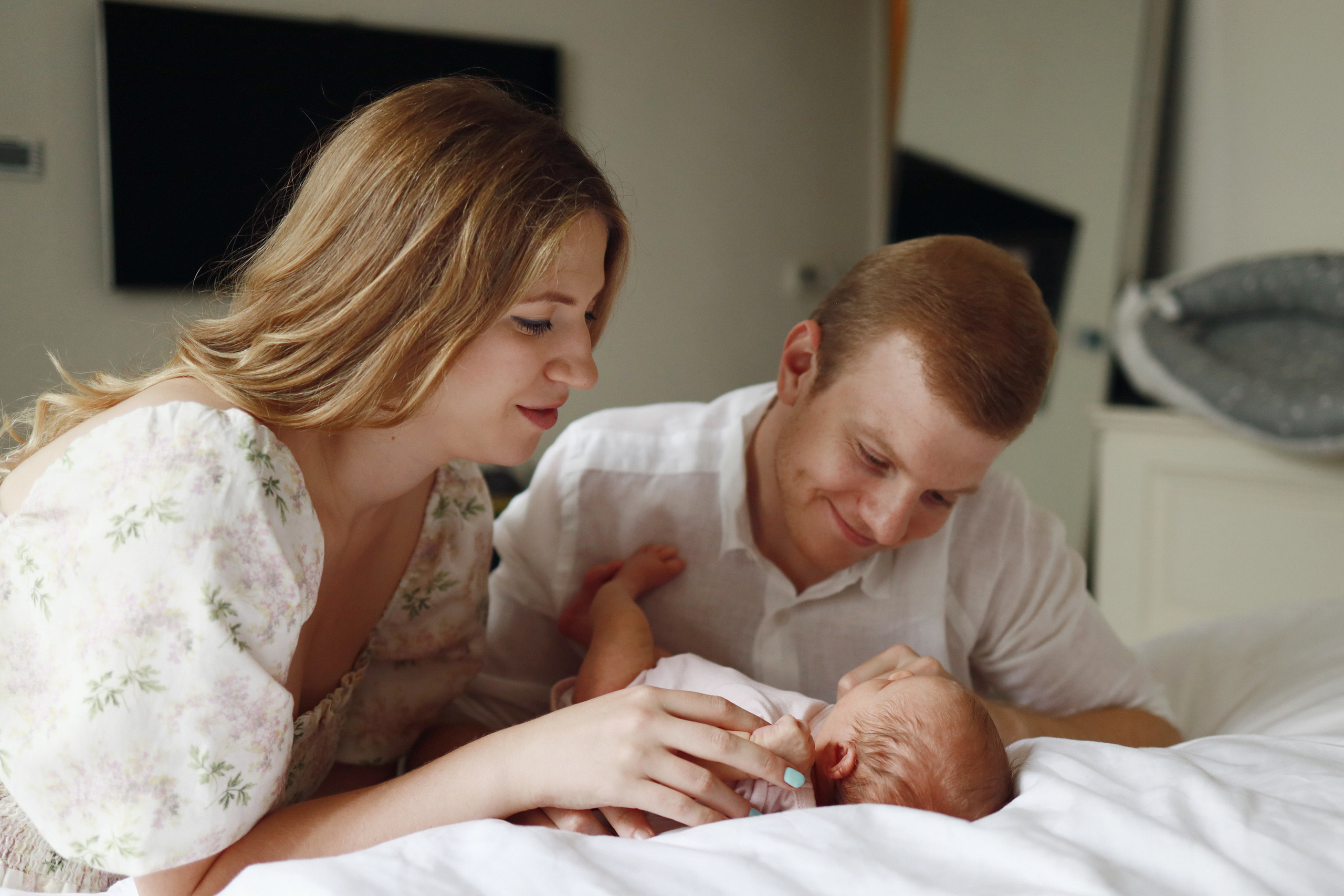 Emily 2 weeks old. Newborn and Family Photographer in Bromley, London, Liliya Potekhina