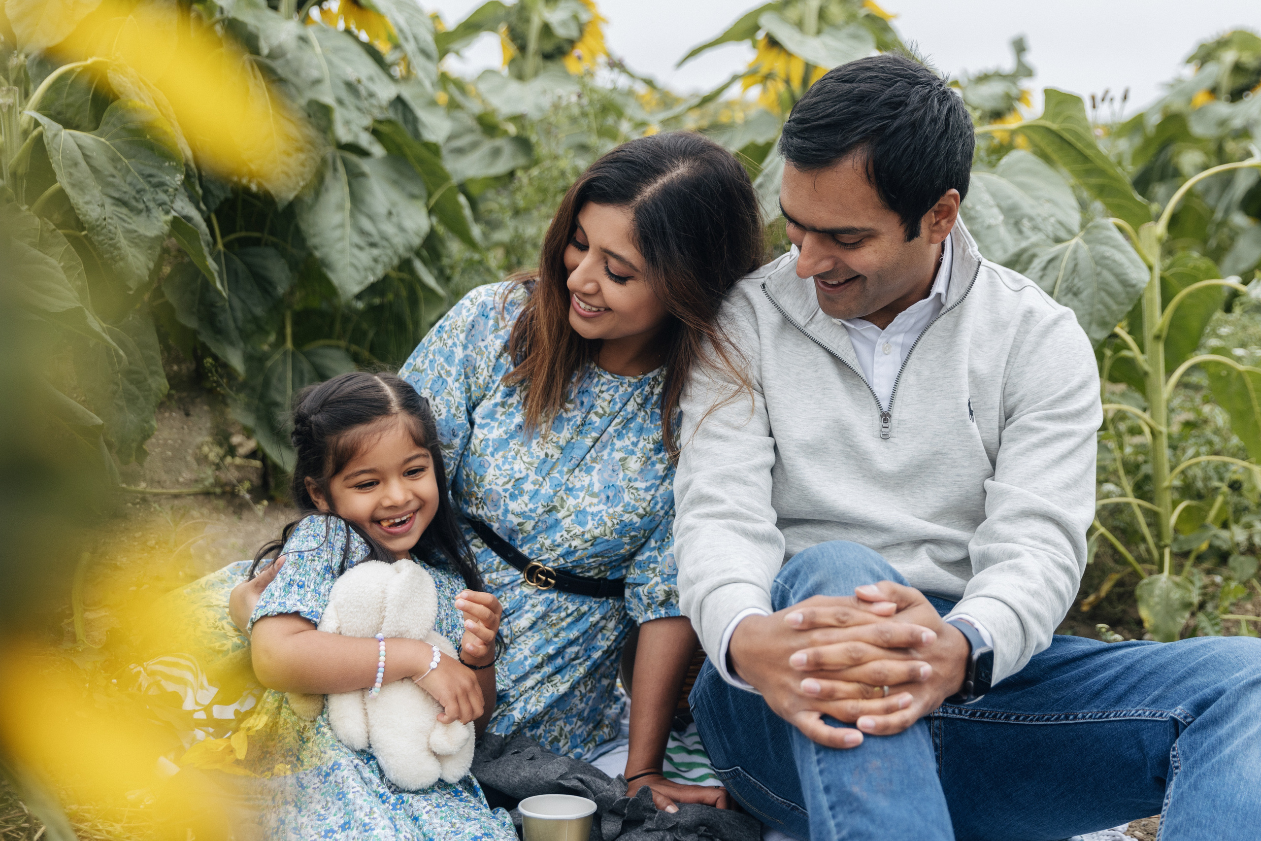 Vie’s family Sunflowers. Newborn and Family Photographer in Bromley, London, Liliya Potekhina