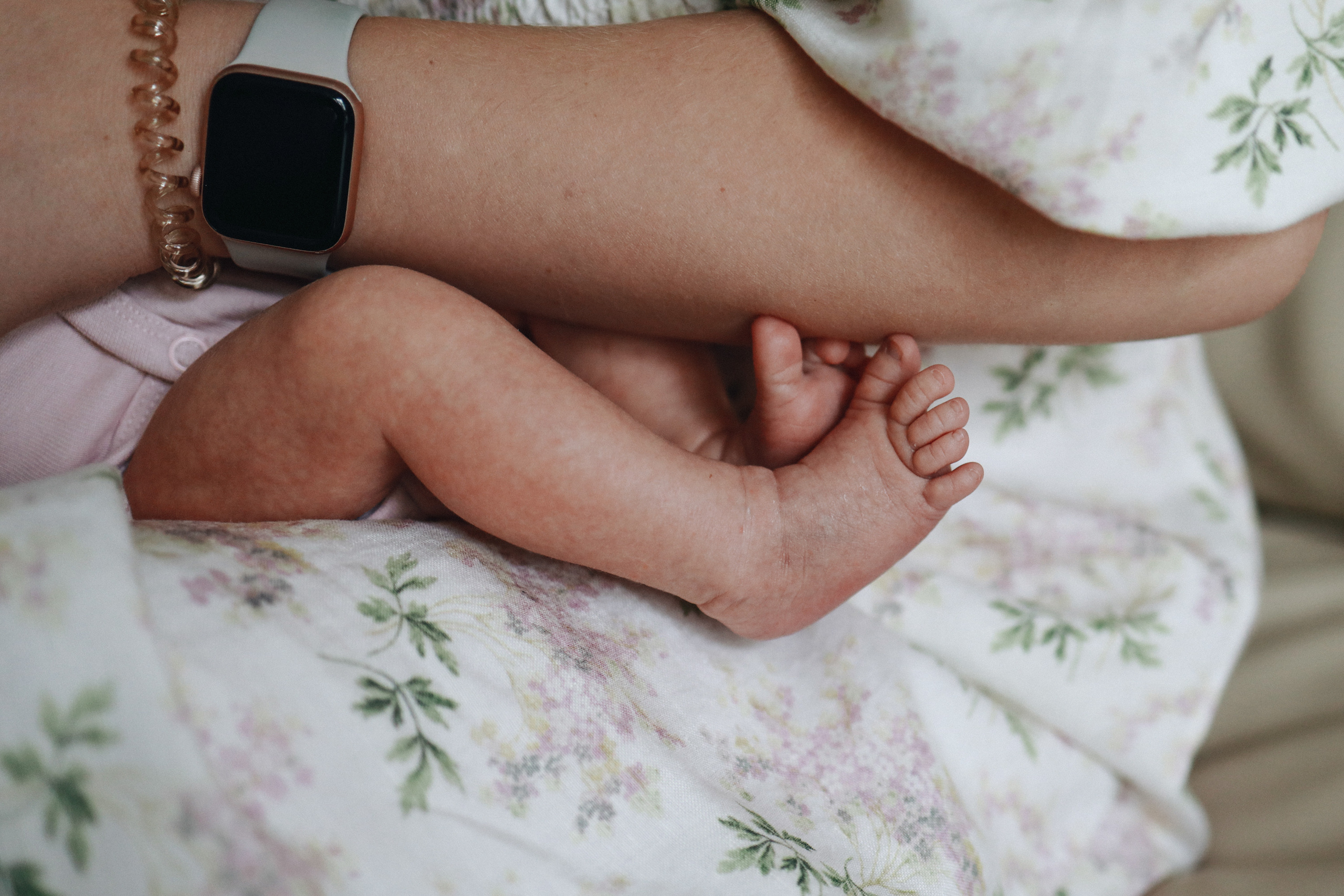 Emily 2 weeks old. Newborn and Family Photographer in Bromley, London, Liliya Potekhina