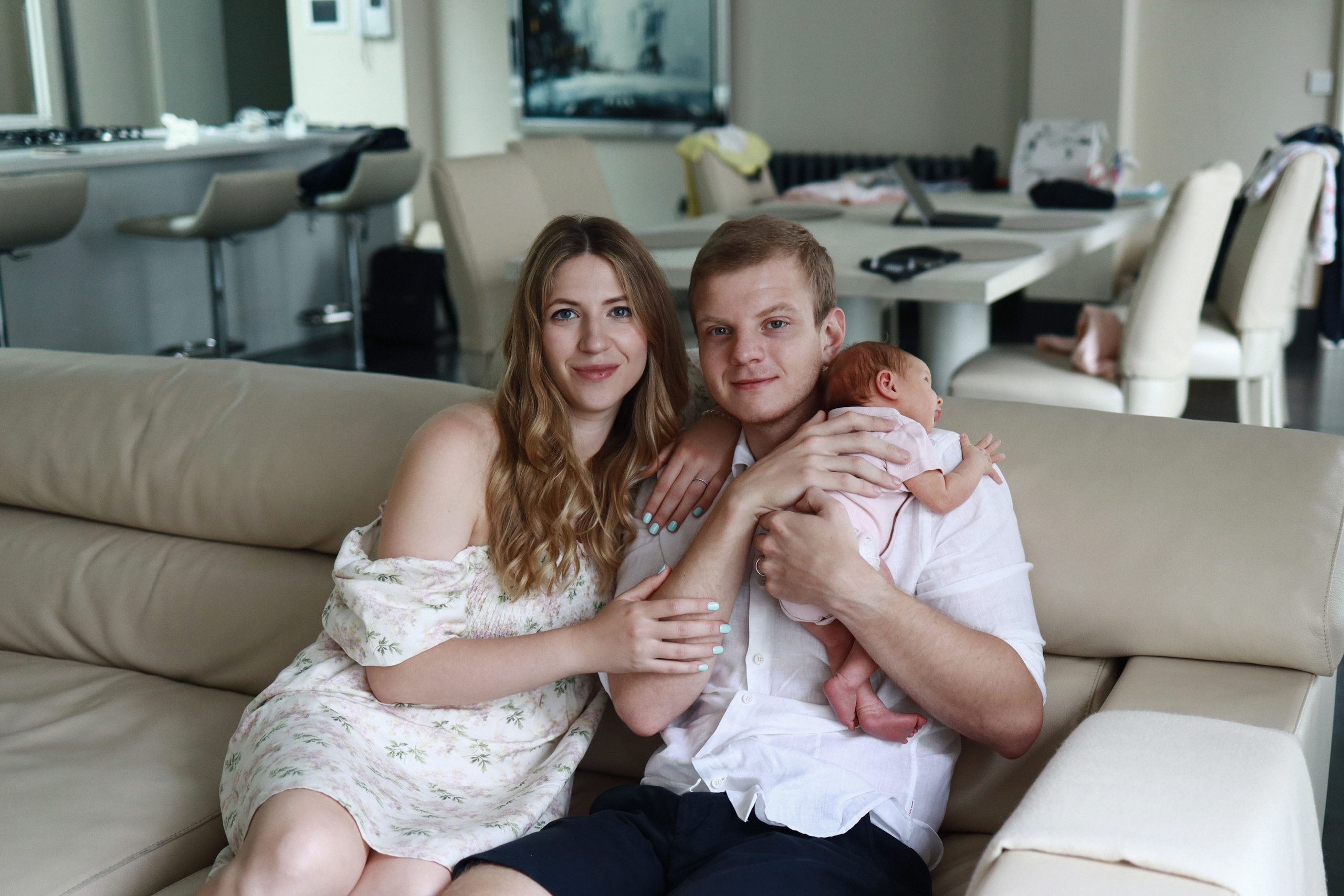 Emily 2 weeks old. Newborn and Family Photographer in Bromley, London, Liliya Potekhina