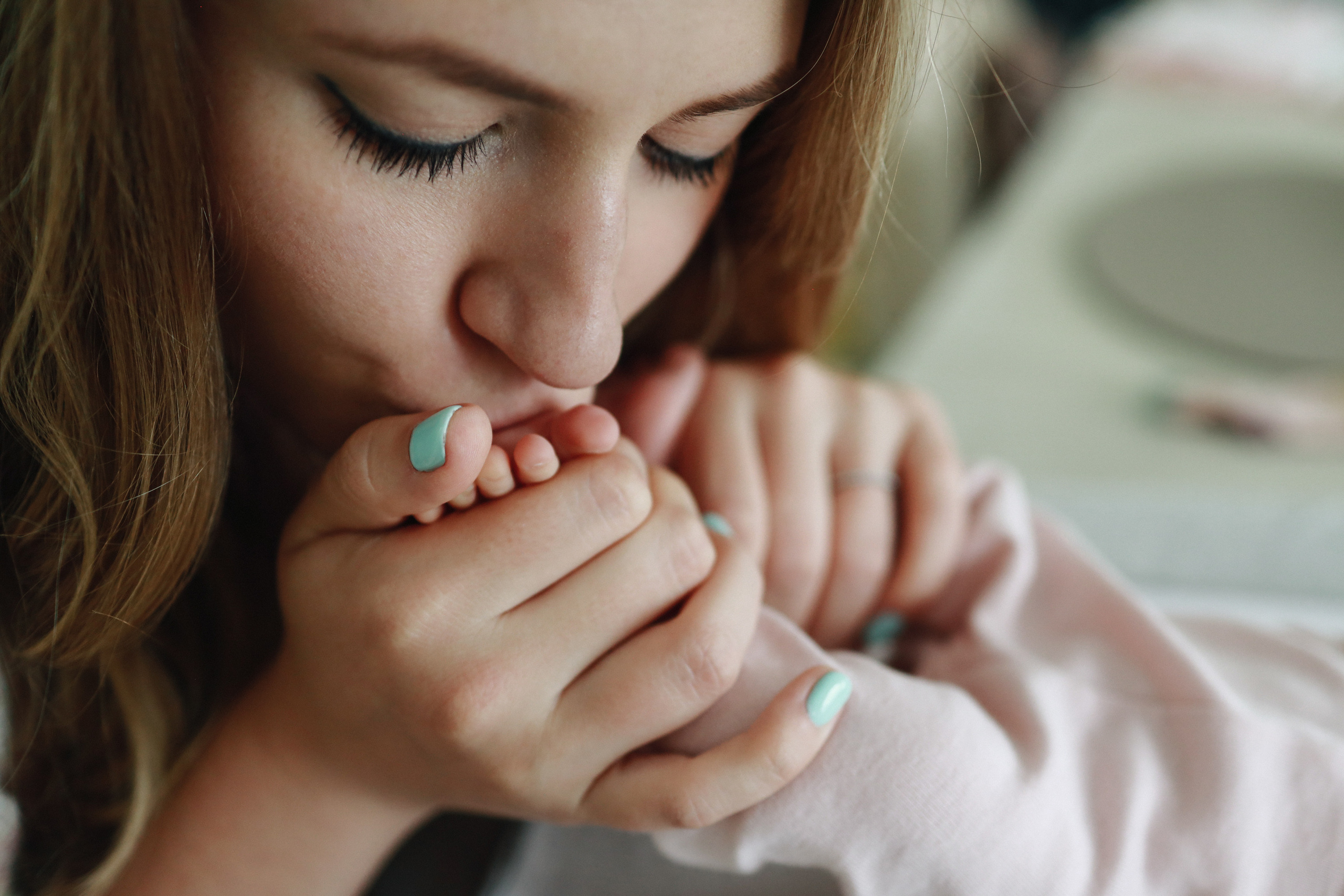Emily 2 weeks old. Newborn and Family Photographer in Bromley, London, Liliya Potekhina