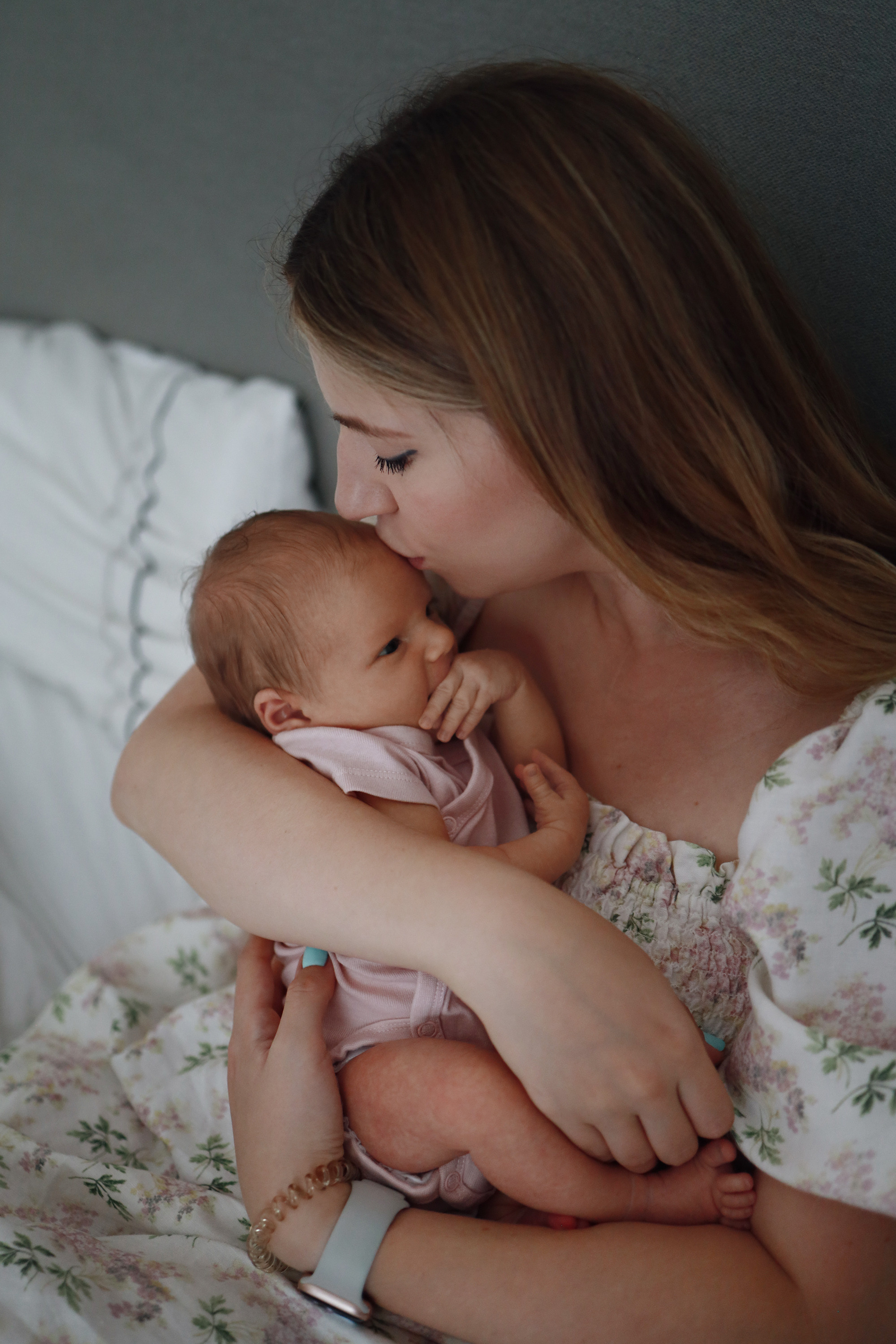 Emily 2 weeks old. Newborn and Family Photographer in Bromley, London, Liliya Potekhina