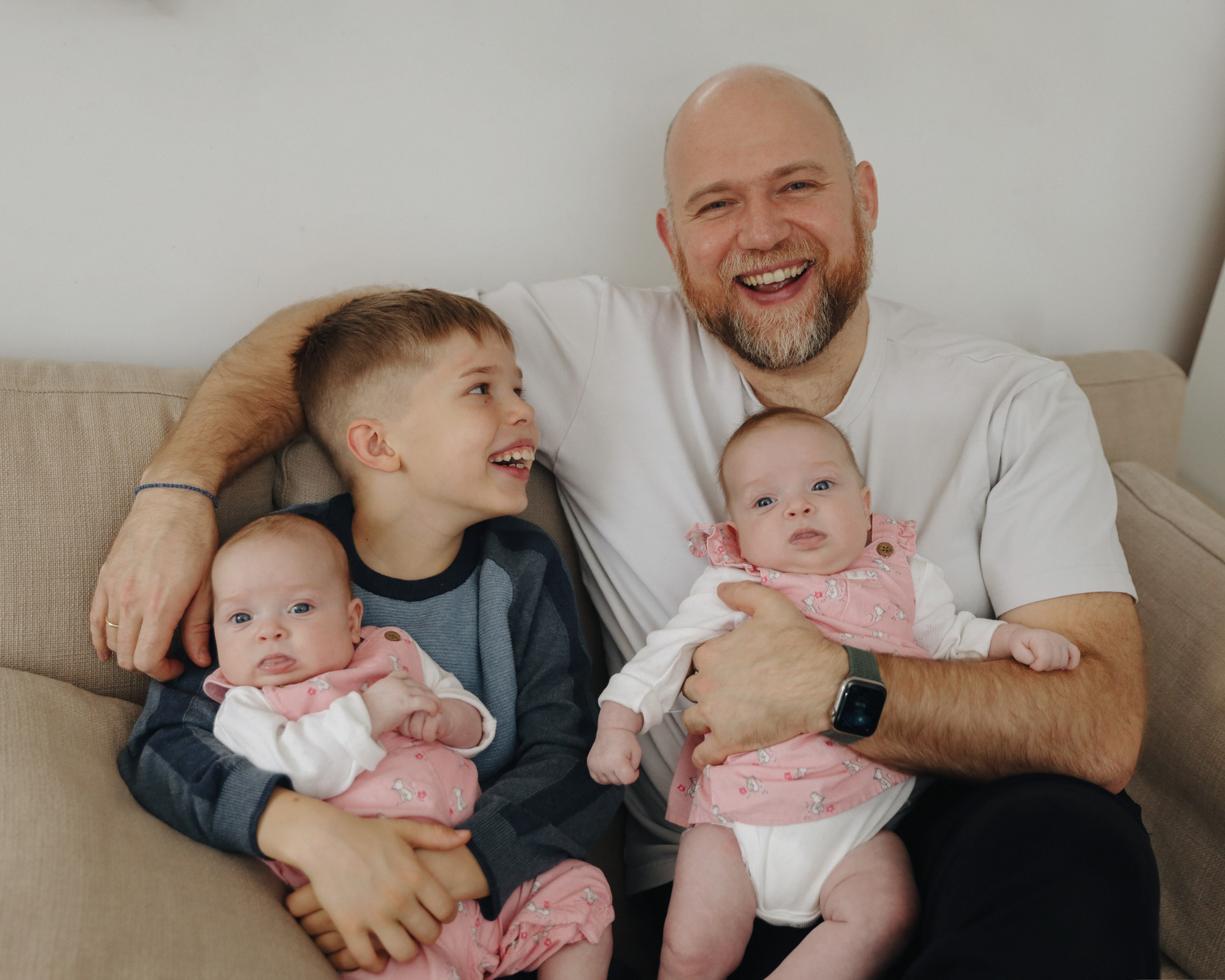 Olga&Roma’s family. Newborn and Family Photographer in Bromley, London, Liliya Potekhina