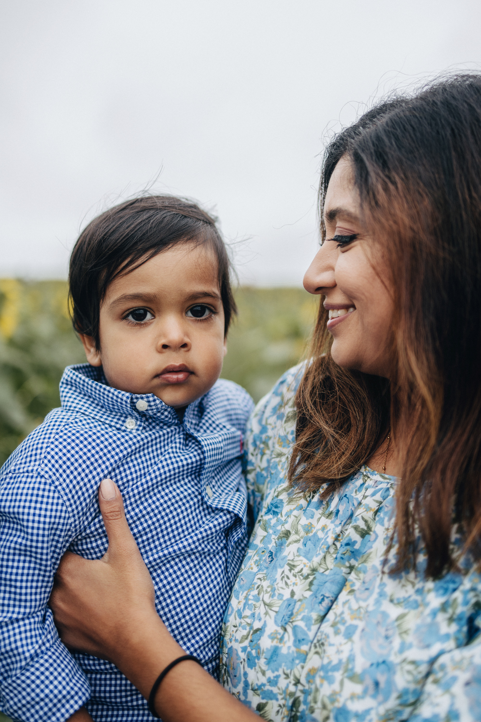 Vie’s family Sunflowers. Newborn and Family Photographer in Bromley, London, Liliya Potekhina