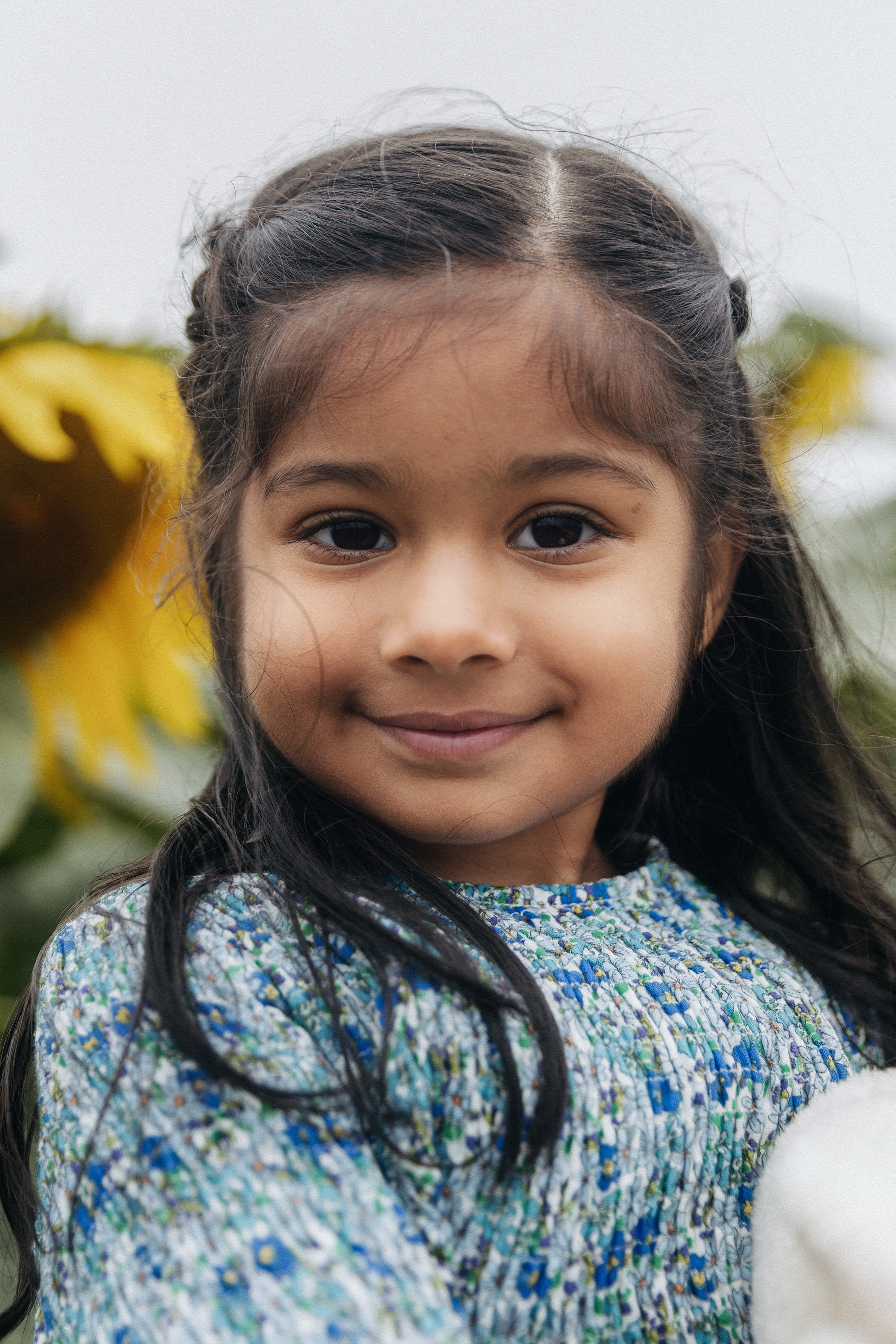 Vie’s family Sunflowers. Newborn and Family Photographer in Bromley, London, Liliya Potekhina