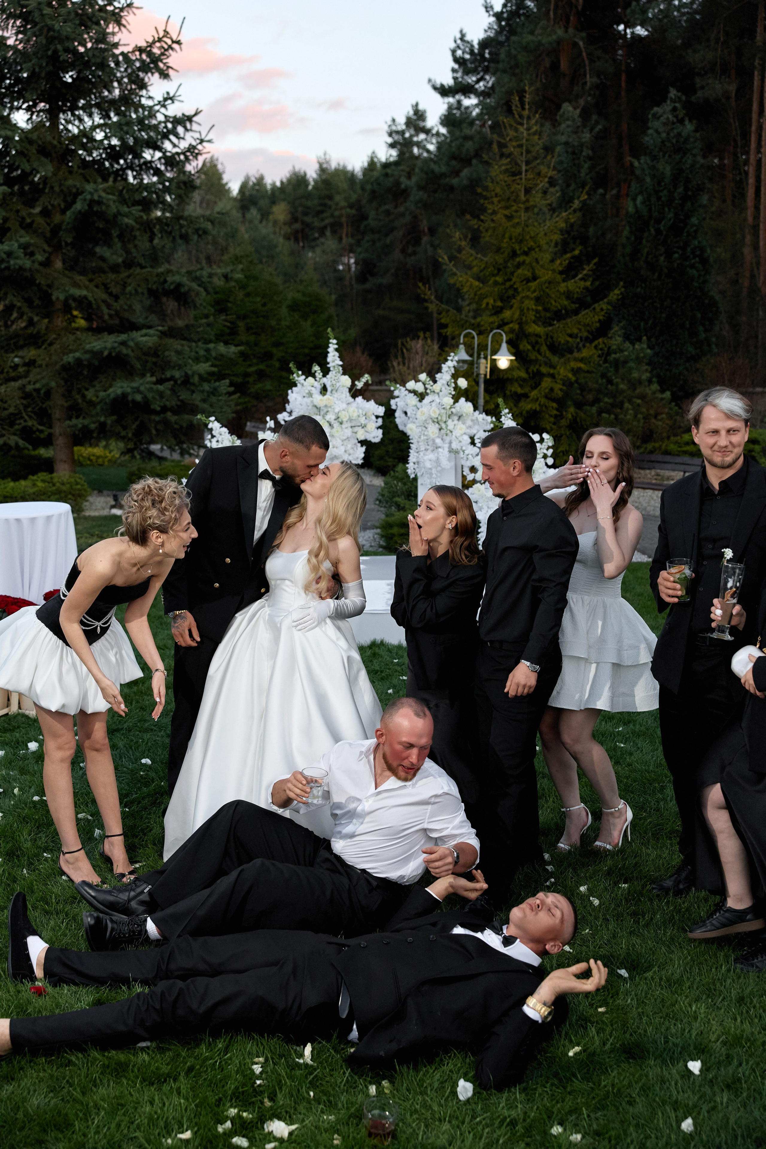 Natalia & Roman. Dworek przy lesie. Fotograf ślubny i rodzinny w Krakowie Yana Klymova