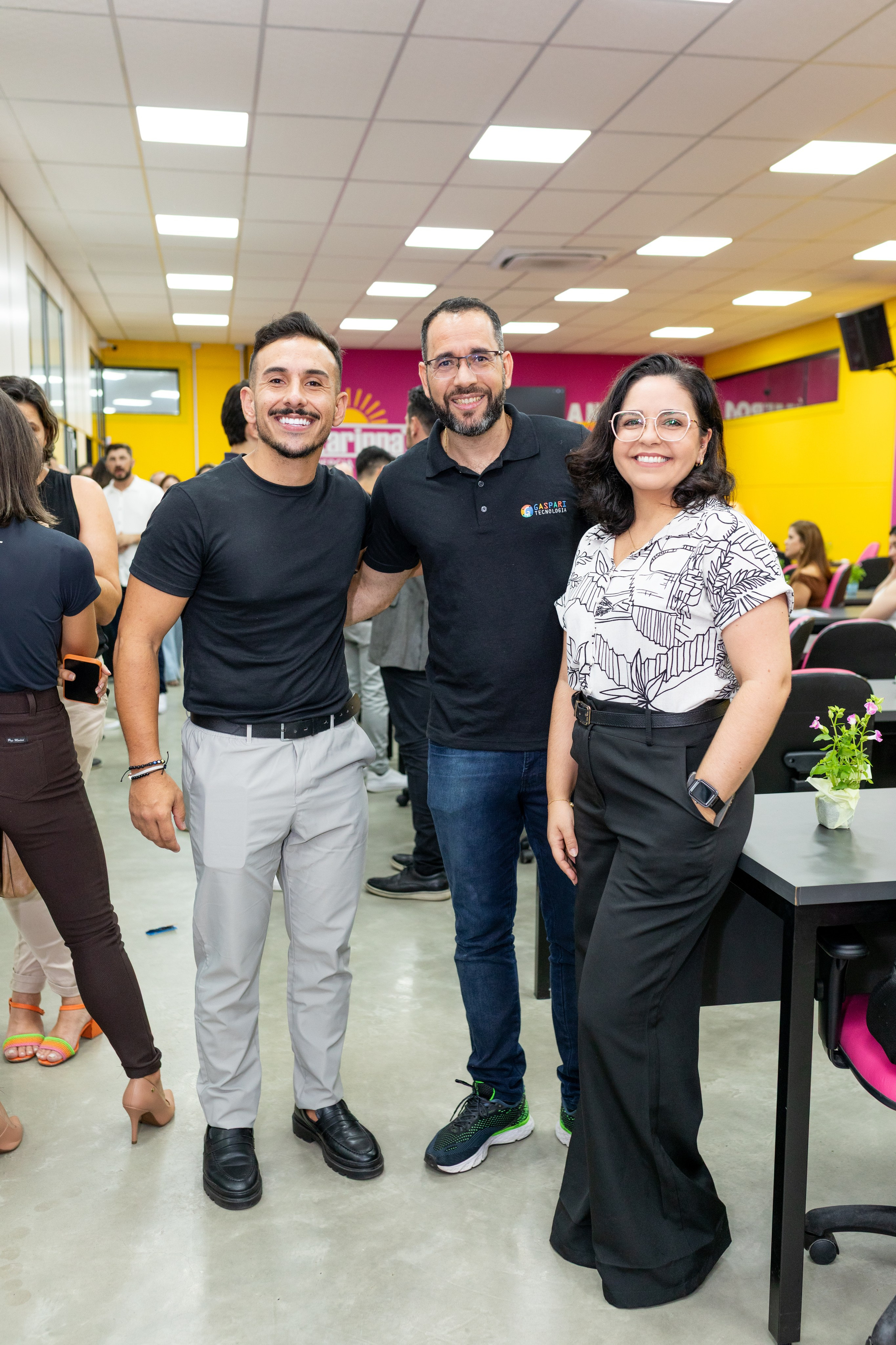 Corporativo. Fotógrafo em Joinville-SC. Especialista em aniversário, casamentos, eventos corporativos e retratos