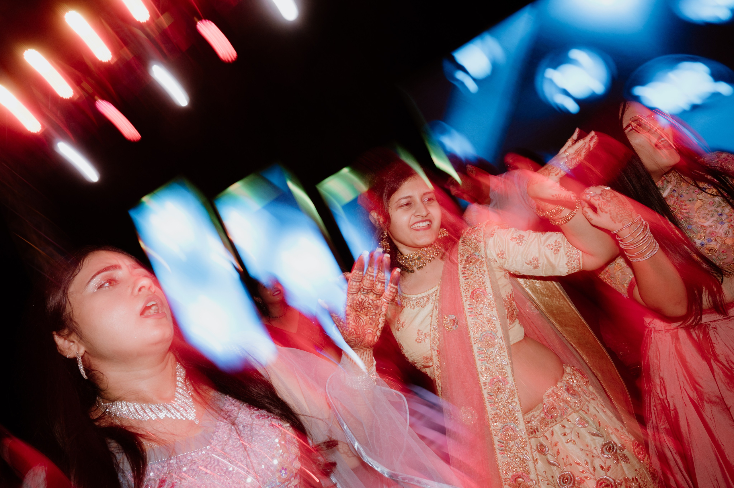 WEDDINGS. Love Emotions Weddings