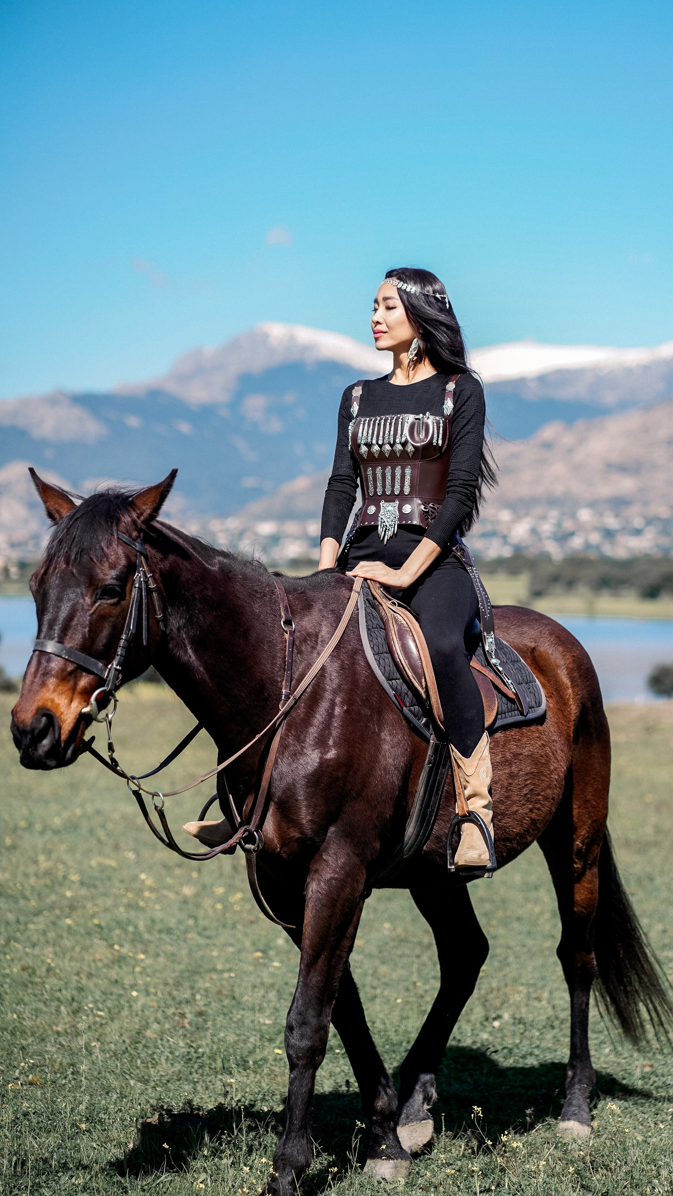 Конная фотосессия. Женские портреты в Мадриде — естественная красота и свет | Anna Maruleva