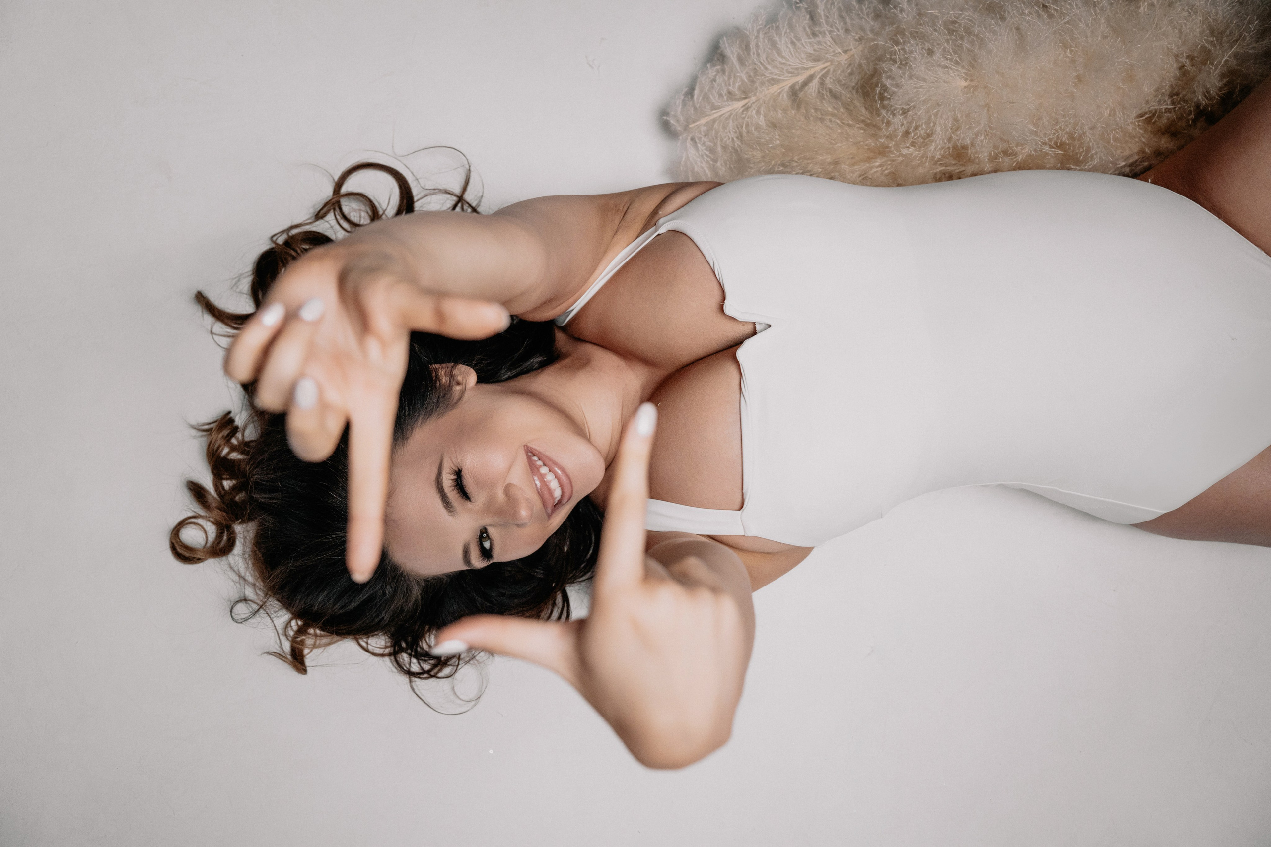 Diana and Ewan. Maternity in studio. Wedding and family photographer and videographer PA, NJ, NY, DE, MD