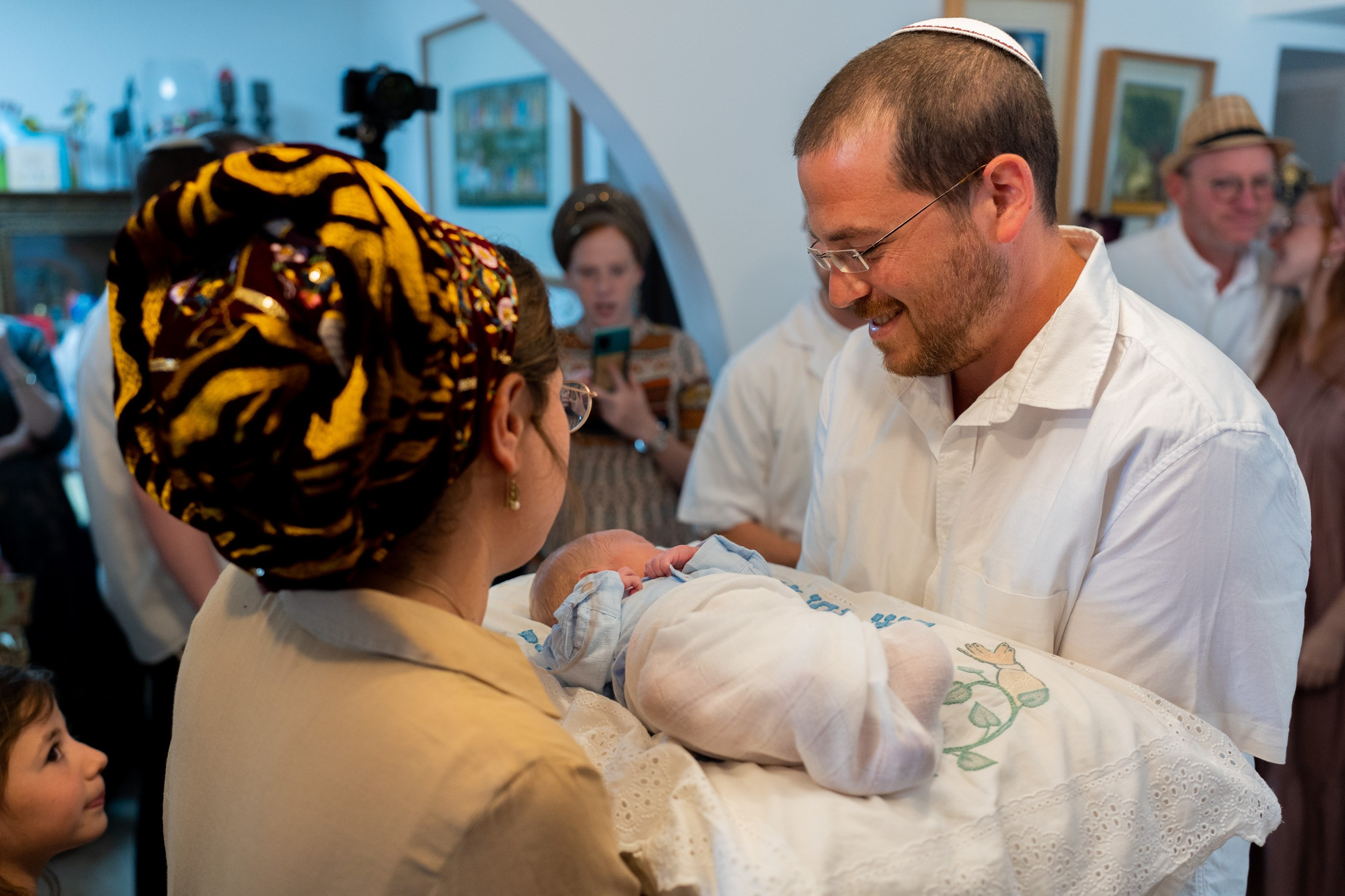 משפחת ברנד. יוסף מזרחי צילום חתונה, ברית וזוגיות. צלם מקצועי שאוהב להוציא אתכם הכי יפים ברגעים הכי מרגשים