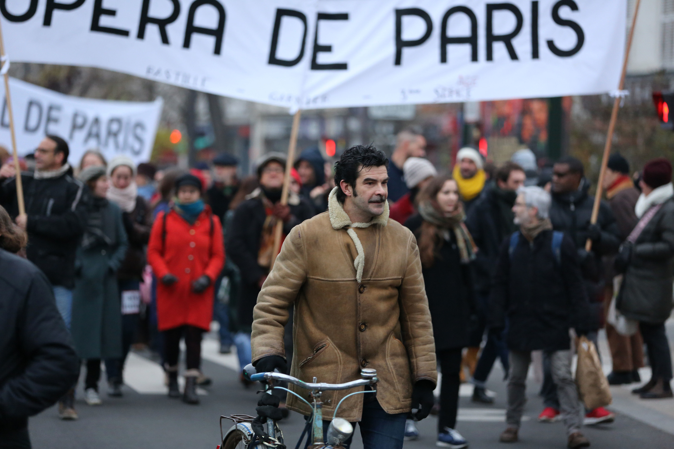 Manifestations contre la loi de la « sécurité globale ». Natalia Bogdanovska. Films et photographie corporate en France