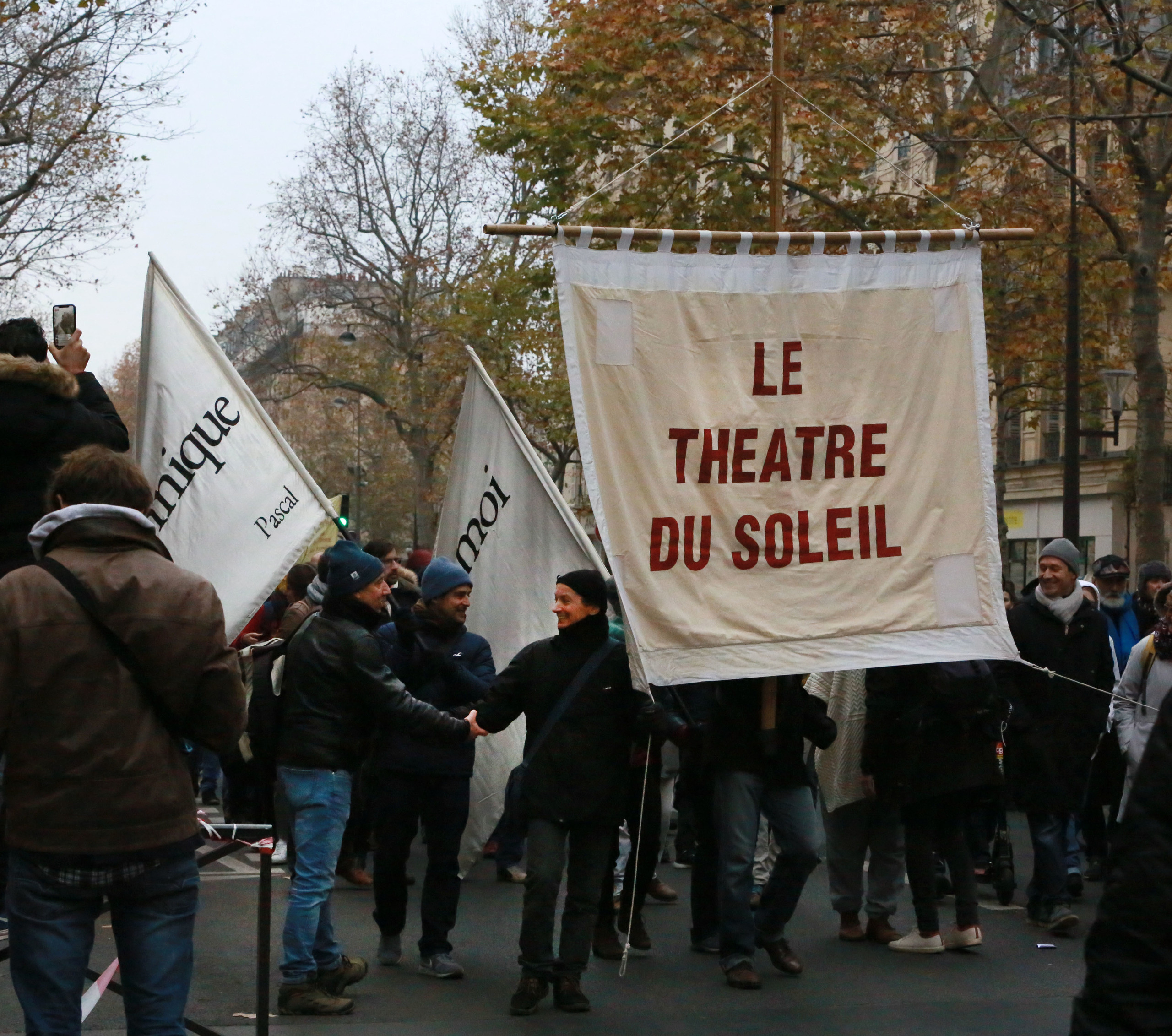 Manifestations contre la loi de la « sécurité globale ». Natalia Bogdanovska. Films et photographie corporate en France