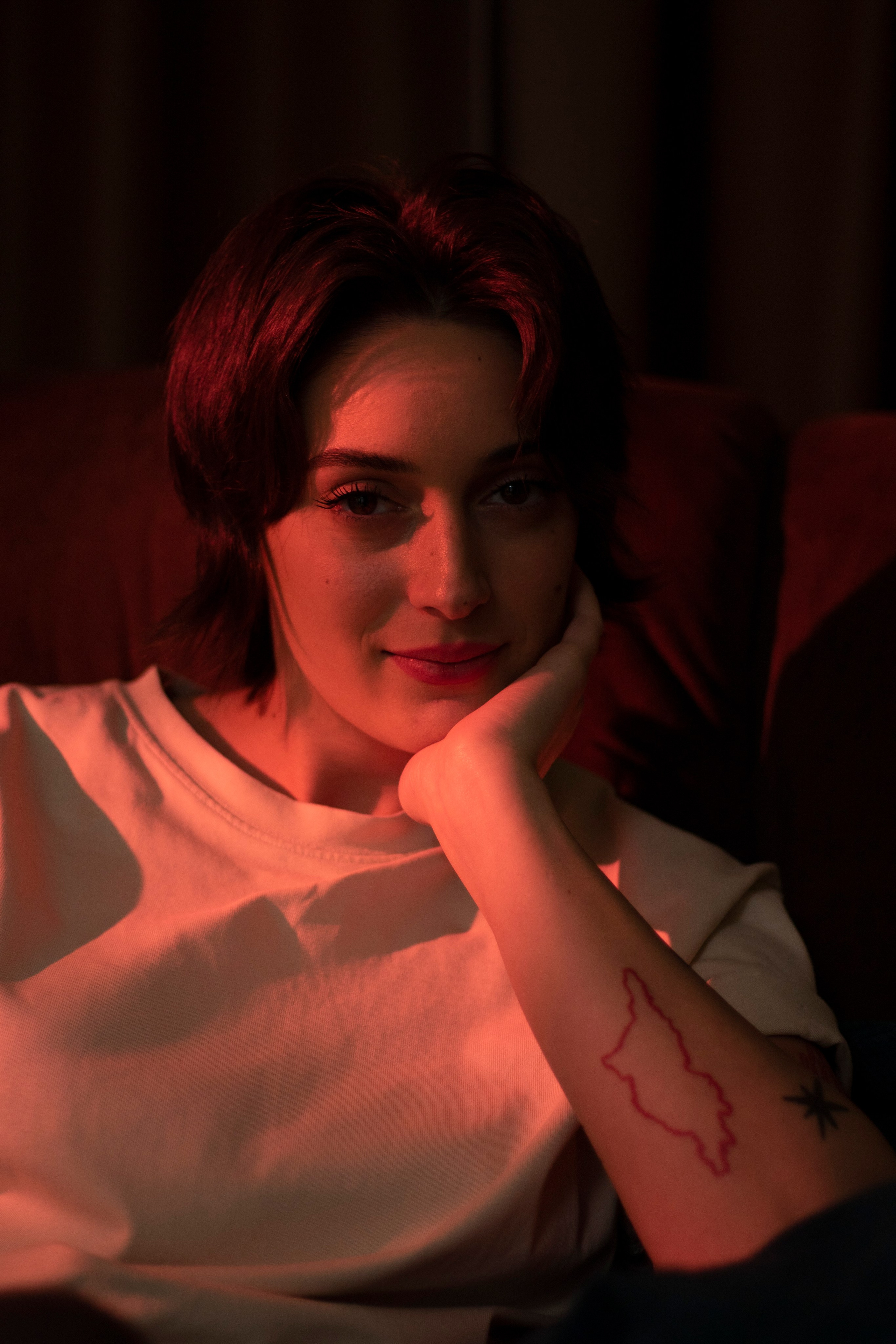 სტუდიური და გარე ფოტოსესიები. Clapp Studio