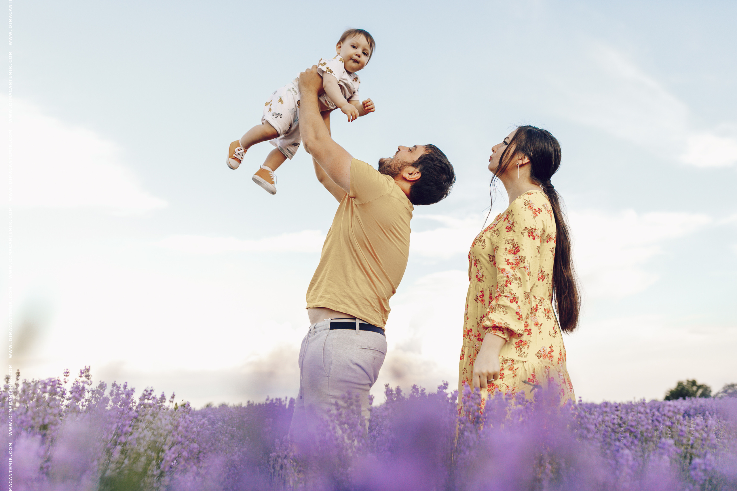 Emir / cîmp de levănțică. Fotograf de nuntă în Chisinau, Moldova. Poze și Video Comerciale