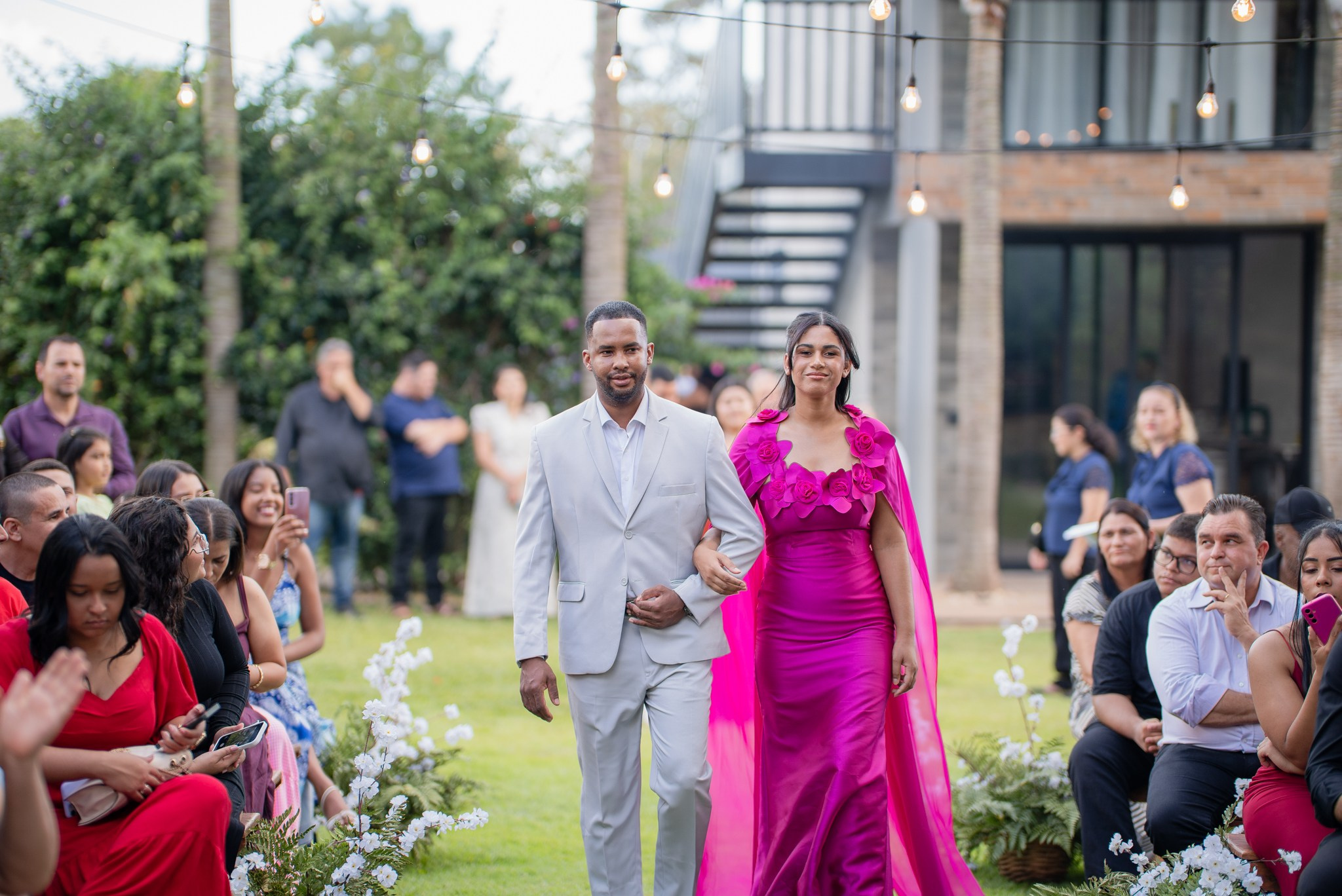 Larissa & Vinicius — Espaço Faveral / Aararaquara. Robson Colaço