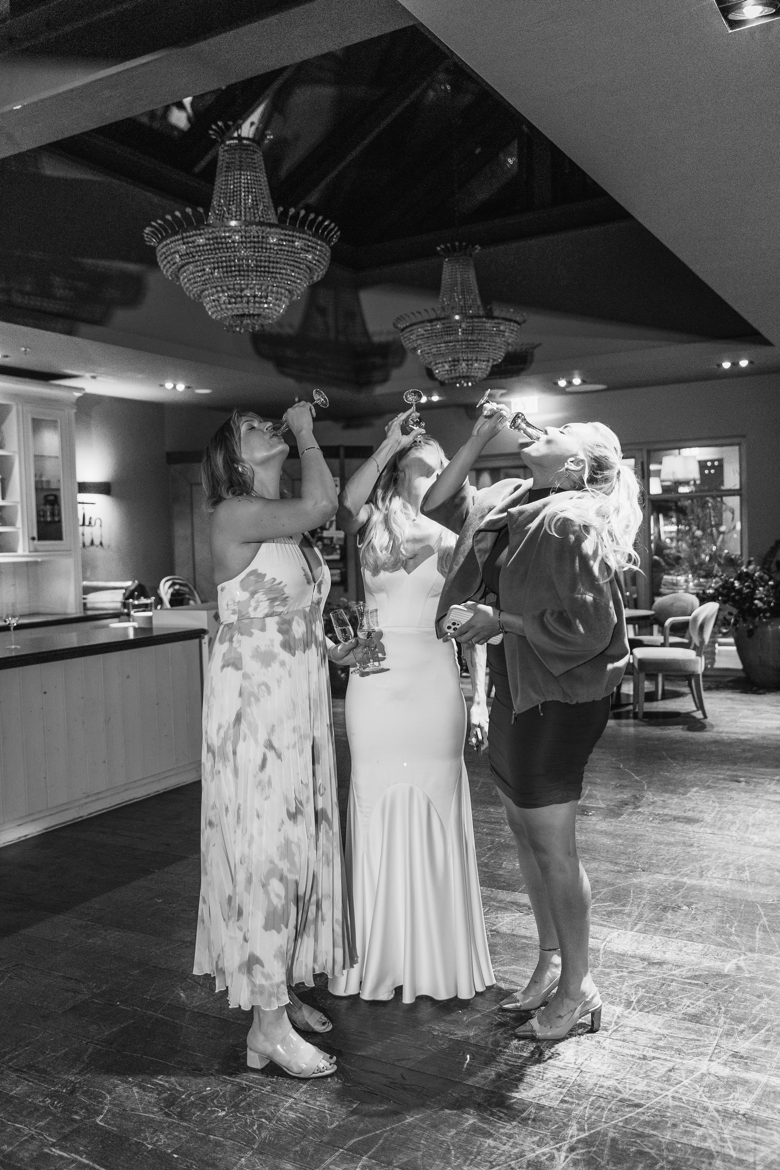 Svetlana and Yann. Hochzeitsgeschichten – Professionelle Hochzeitsfotografie & Videografie in Deutschland, Italien, Spanien und ganz Europa