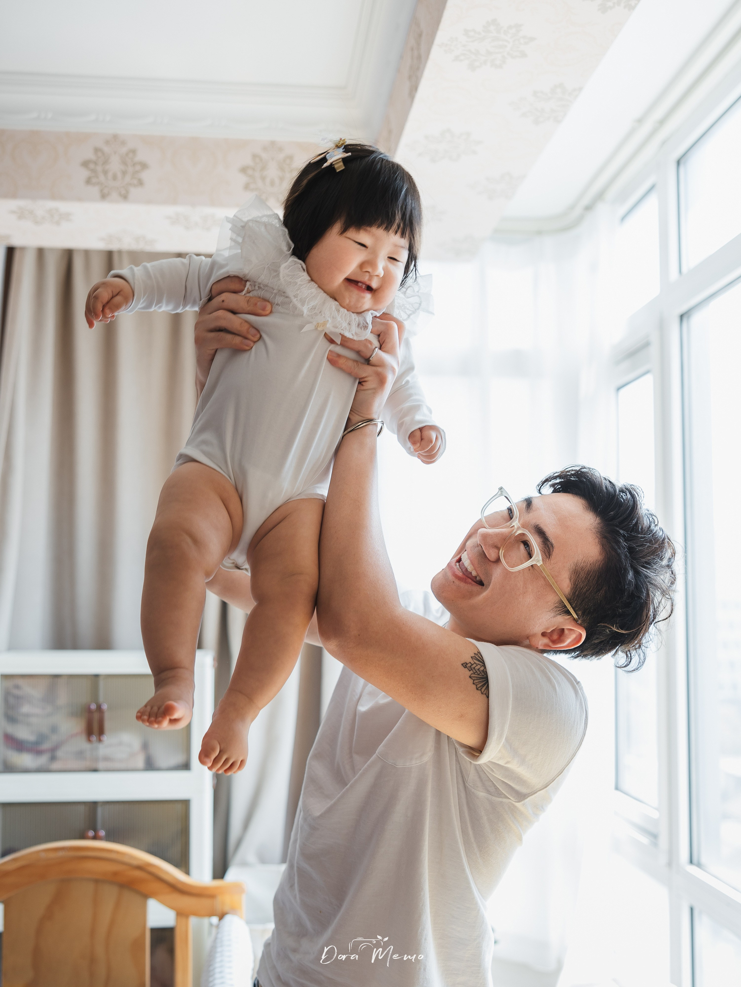 Family photograph in Shanghai. Shanghai Family Photographer Dora