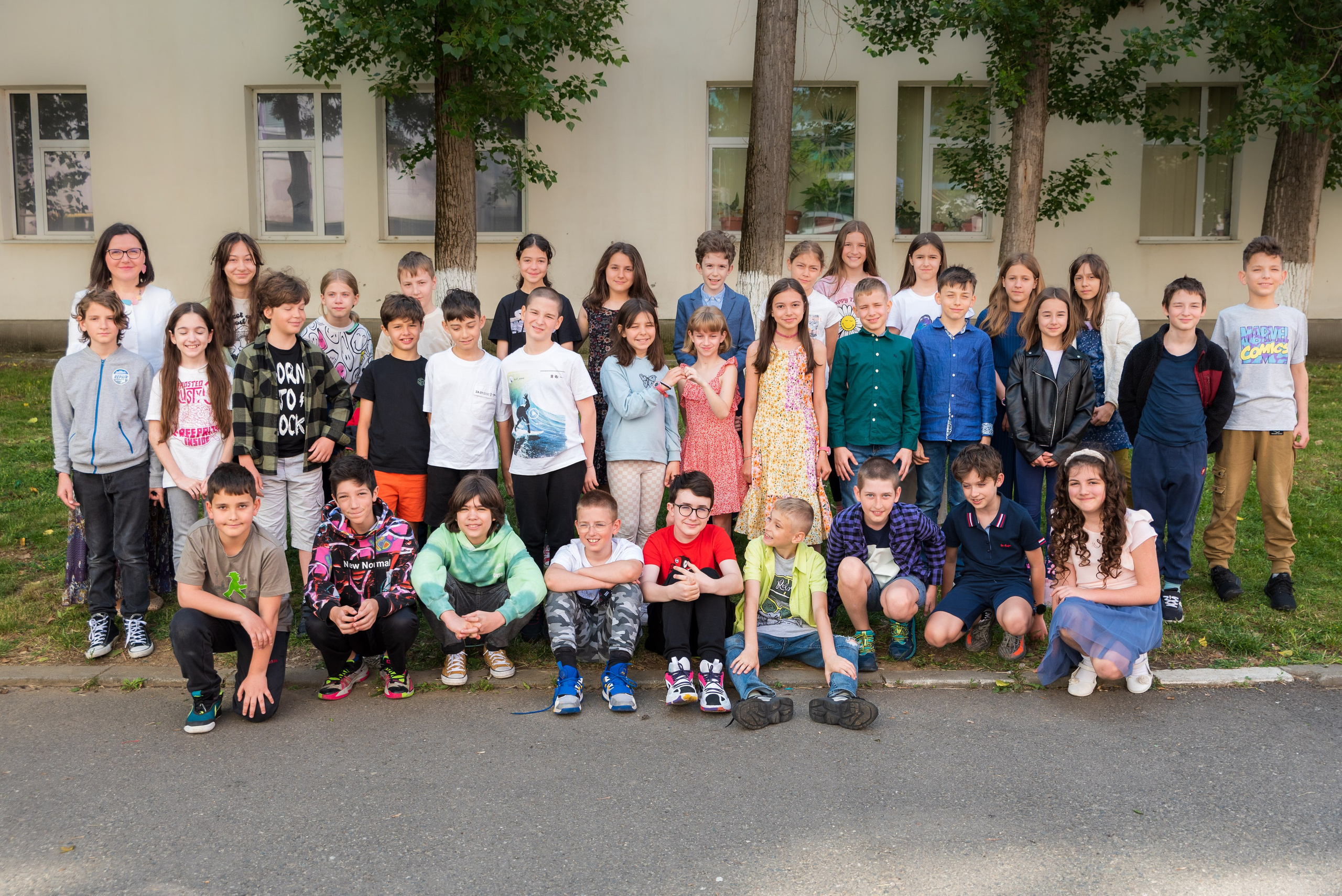 4th grade photos, end of school year, school photos, class anniversary photographer, children's photographer, end of class year, gymnasium photographer, school photo albums, 8th grade photos, 8th grade photos, 8th grade banquet, banquet photographer