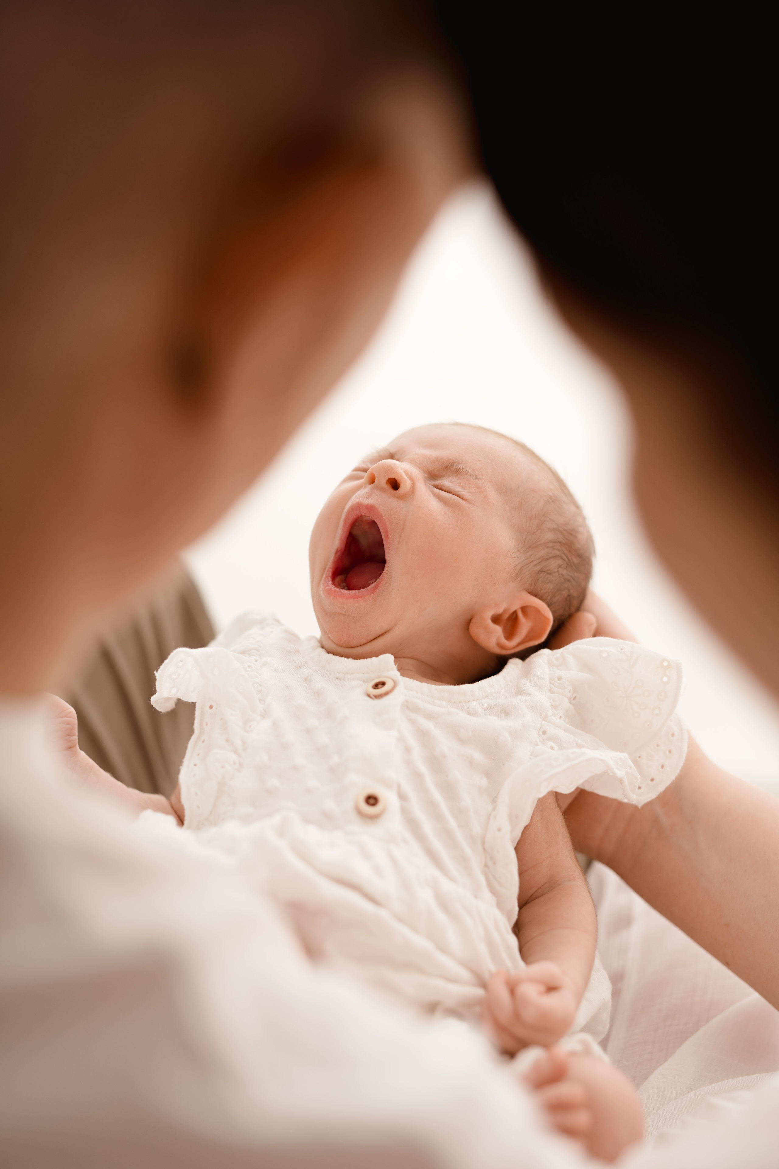Sesja noworodkowa Emmy. Fotograf Łódź - sesja ciążowa, noworodkowa, dziecięca. Studio w Łodzi