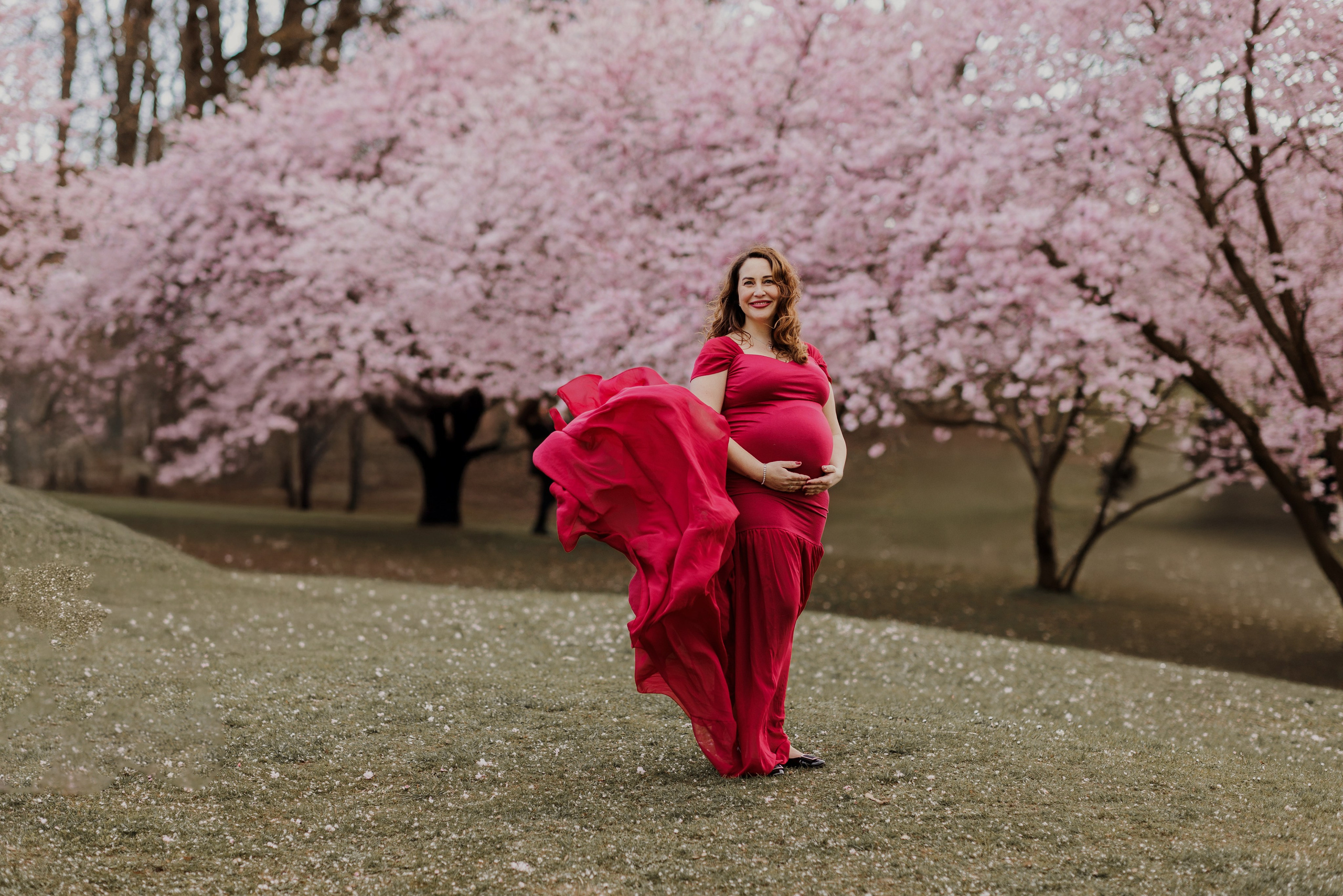 Belly Shooting im  Olympia Park. Family Fotografer in München und Umgebung