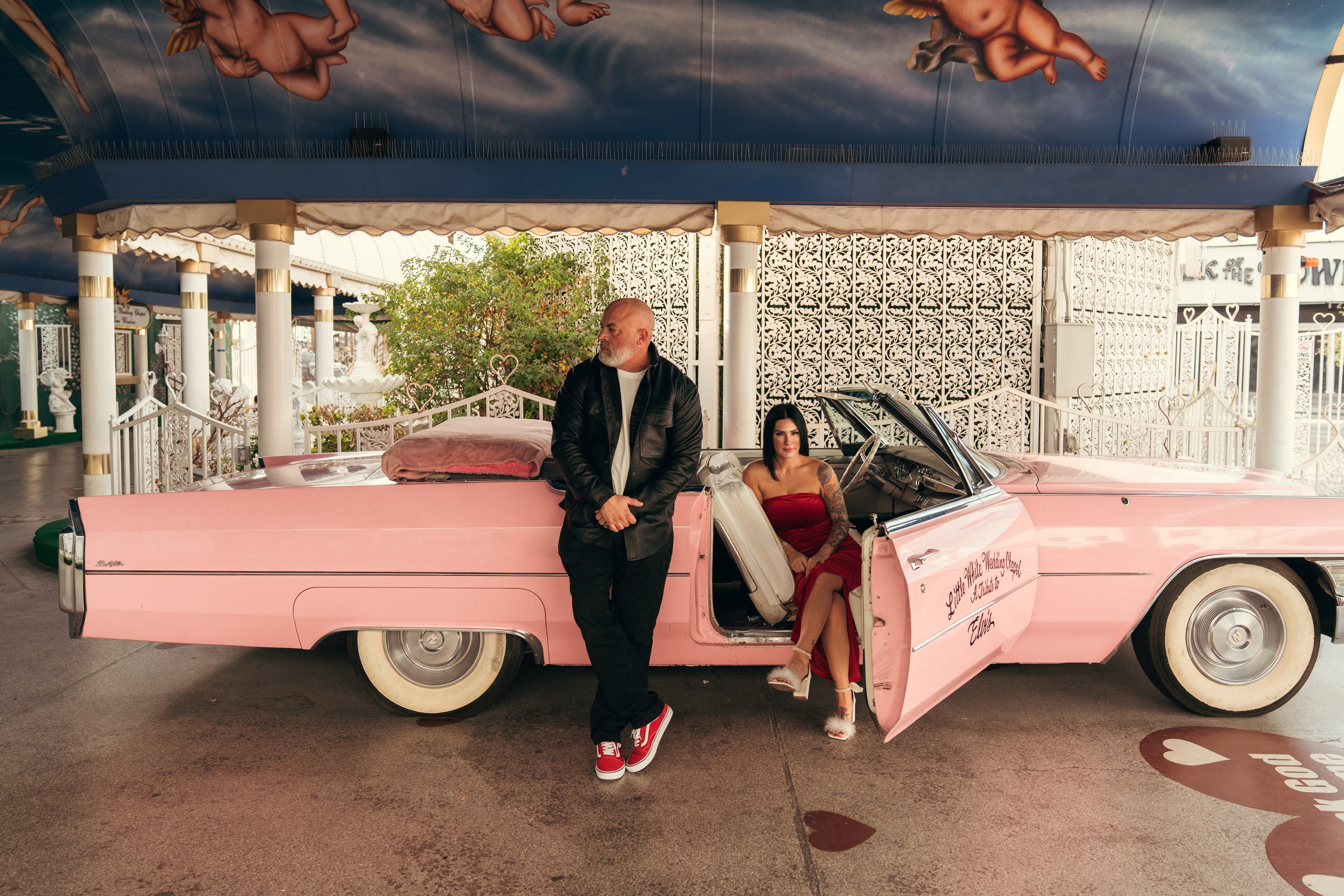 Linzey&Chad. Wedding & elopement photographer Viktoriya Kravtsov. Las Vegas