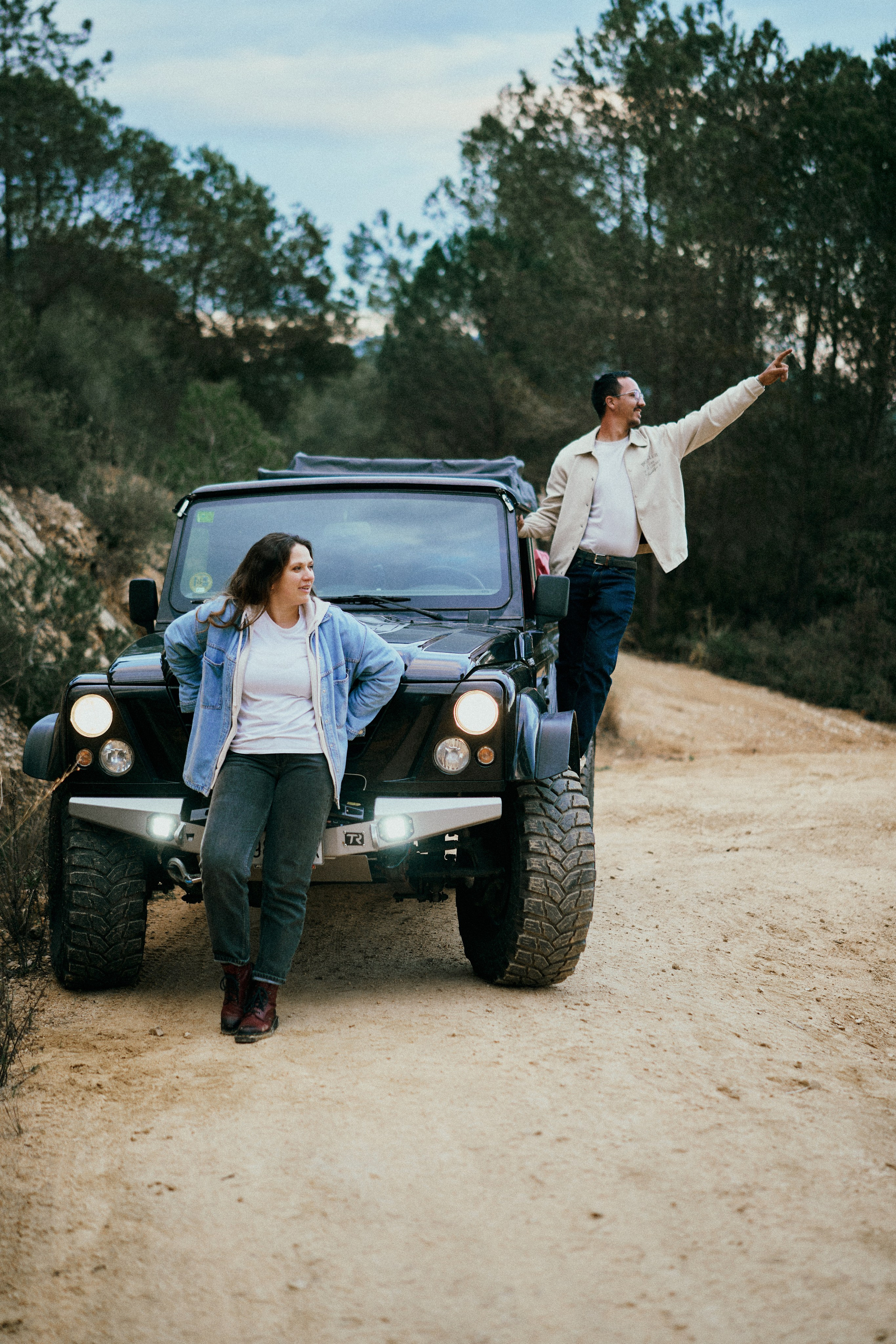 Луис и Лена. Машина. Фотограф в Барселоне Жанна Захарченко