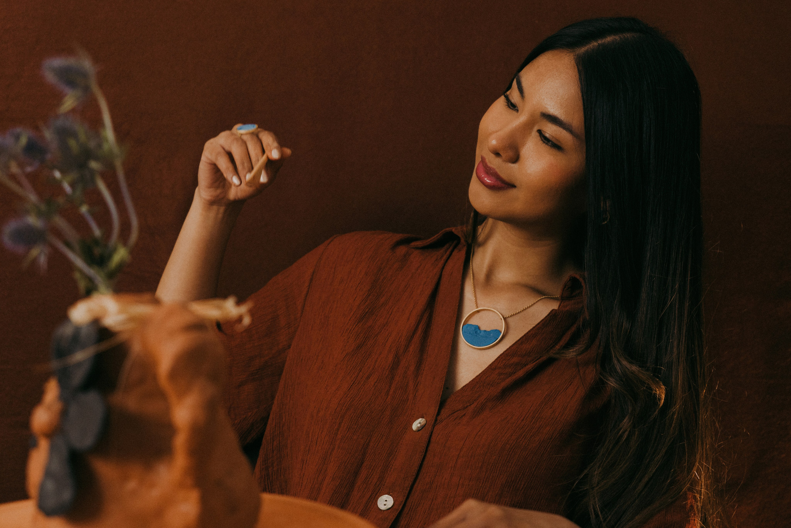 Joyería Lifestyle Barcelona: Fotografía de Marca DSNU. Creador de contenido visual en Barcelona | Dima Kit