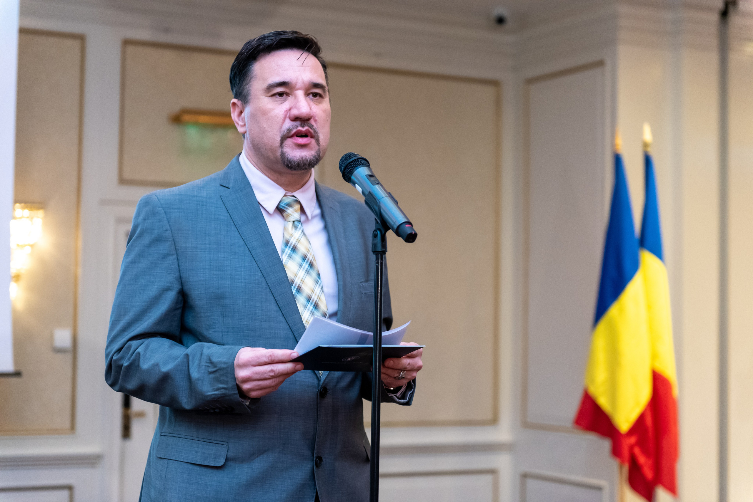 Fotograf corporate, sedinta foto business, pret fotograf corporate, Servicii Profesionale pentru Evenimente de Business, Portrete business, fotografii pentru evenimente organizate de companii, fotografie de produs, Poze business bucuresti, Fotografii profesionale bucuresti,Fotografii portret profesionale