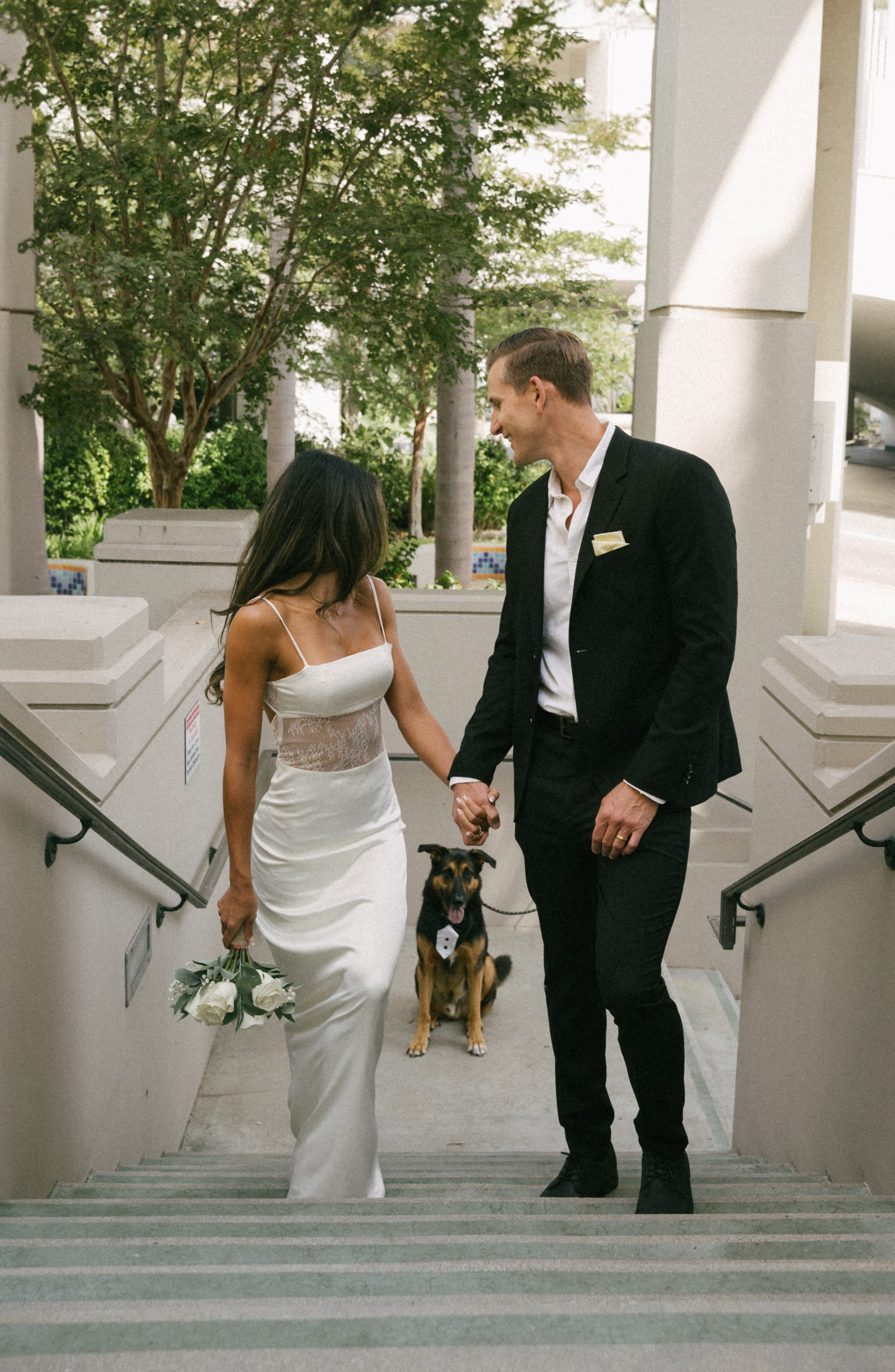 Beverly Hills Courthouse Wedding. Beverly Hill Elopement. Small Wedding in Beverly Hills