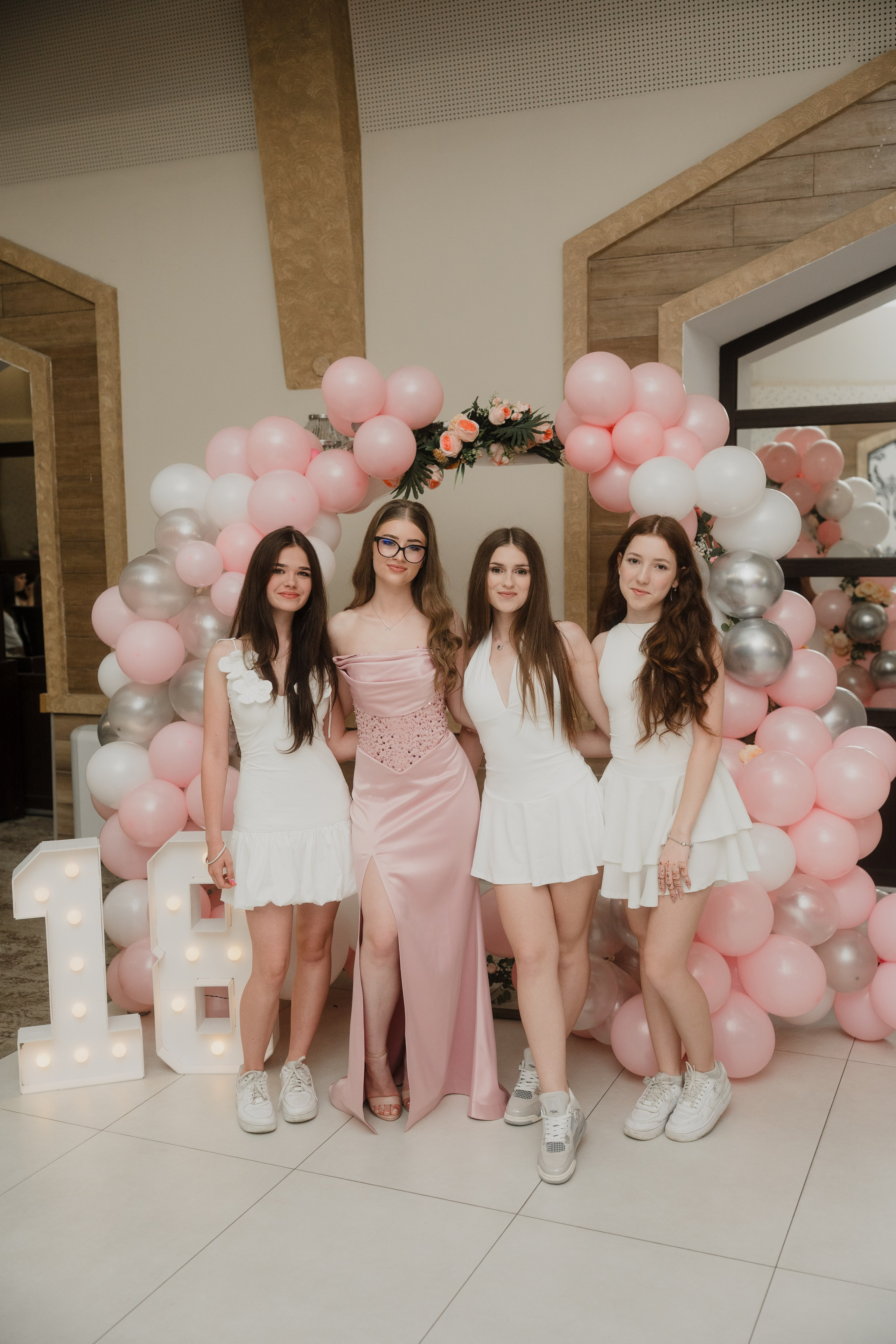 Oana. Visuals of Theodor — Wedding Photographer