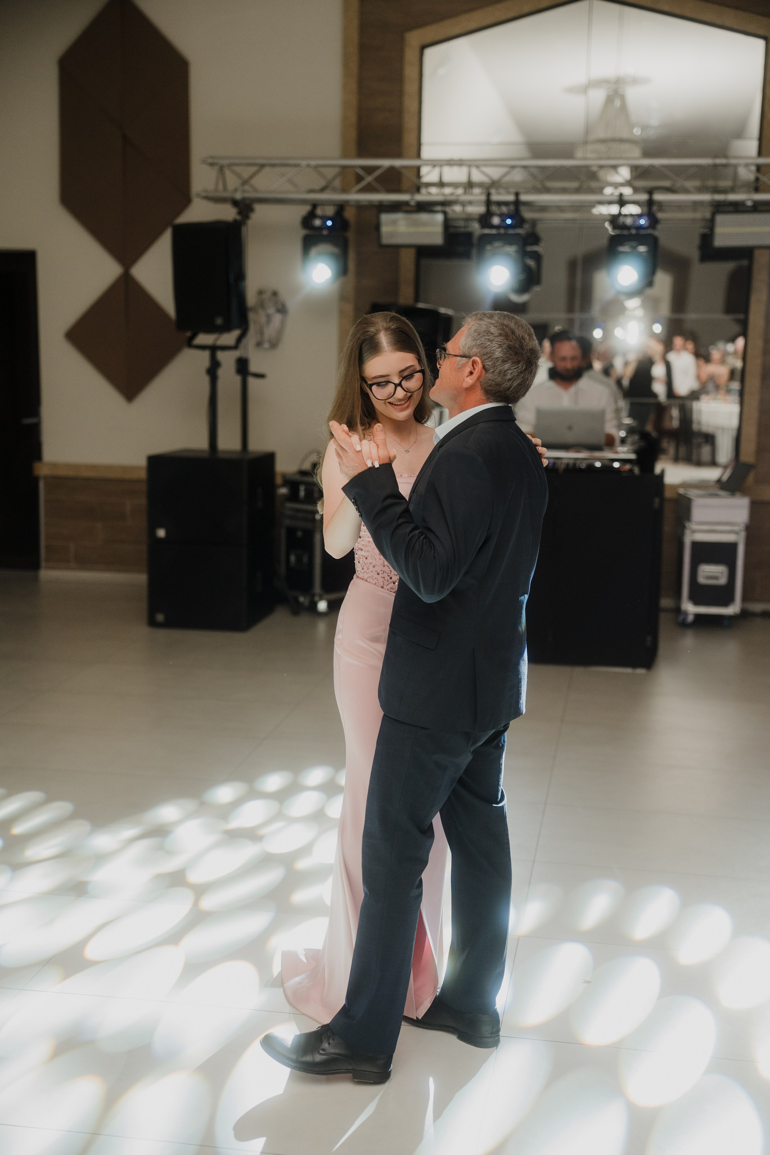 Oana. Visuals of Theodor — Wedding Photographer