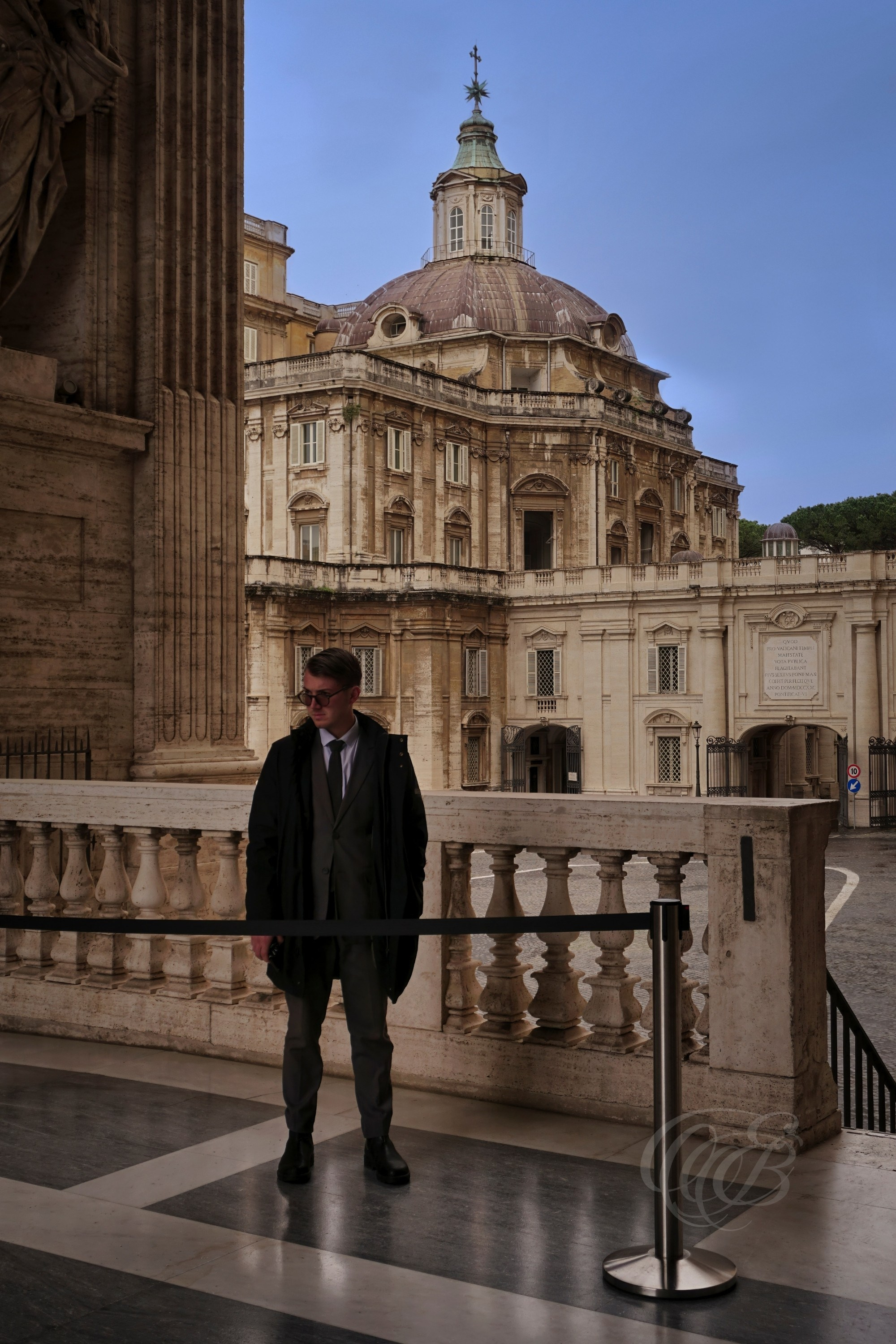 Street Photography — Rome, Italy — Young Guard at the Vatican — Contemporary life and security within the historic surroundings of Vatican City, where modern routines coexist with centuries of Roman and ecclesiastical history — Eduardo Bartoli Photography.