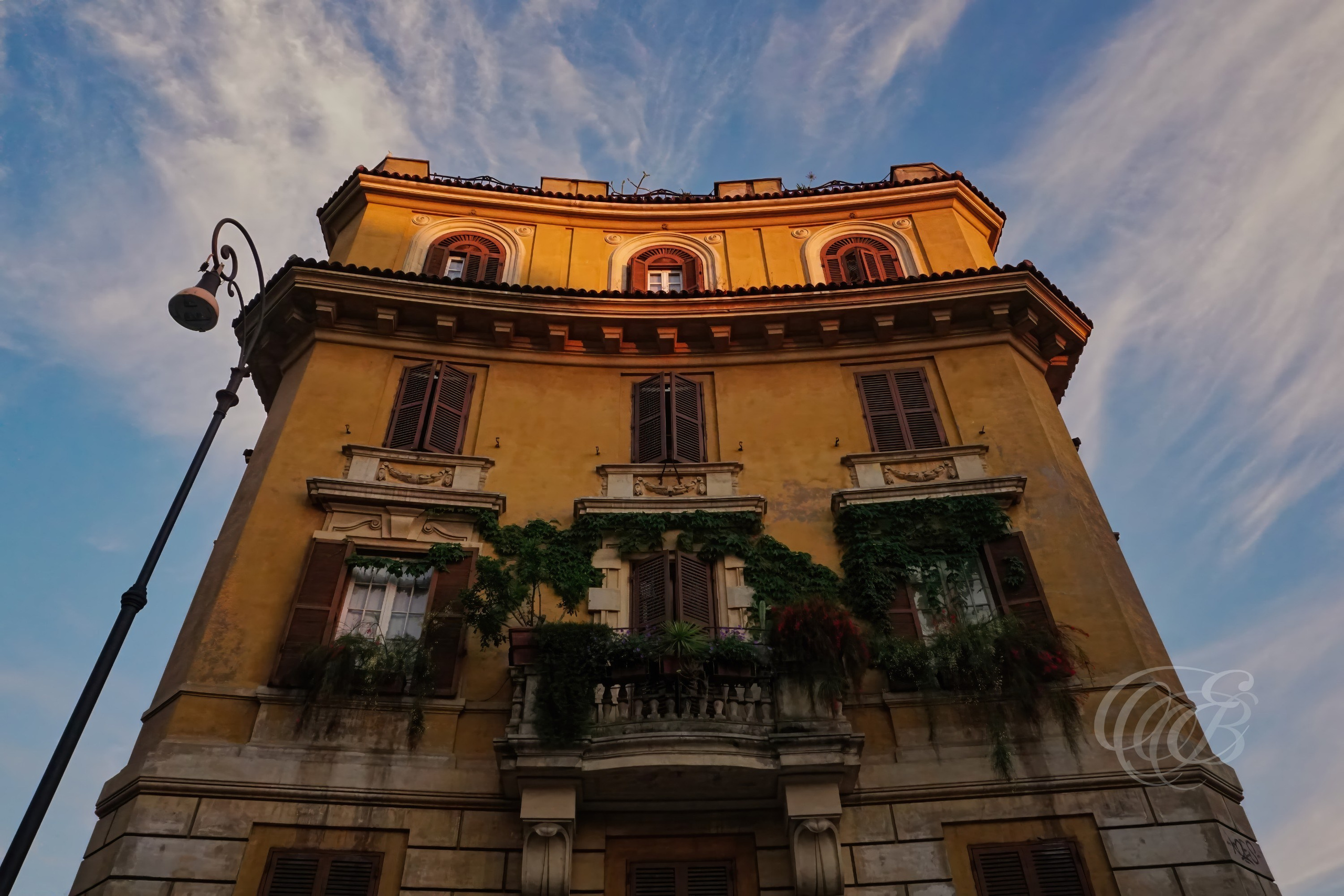 Street Photography — Rome, Italy — Viale della Domus Aurea — Street view of a building along Viale della Domus Aurea in Rome, capturing everyday urban architecture near the historic remains of Emperor Nero’s ancient palace complex — Eduardo Bartoli Photography.