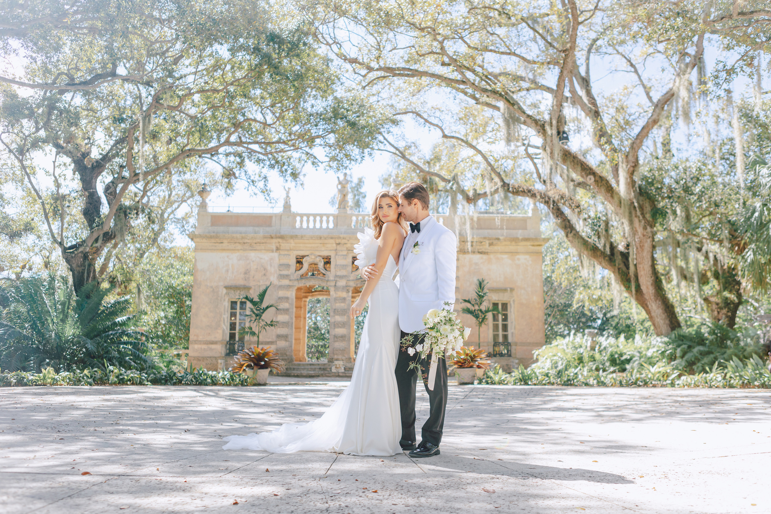 Main. My name is Kate and I am family and wedding photographer