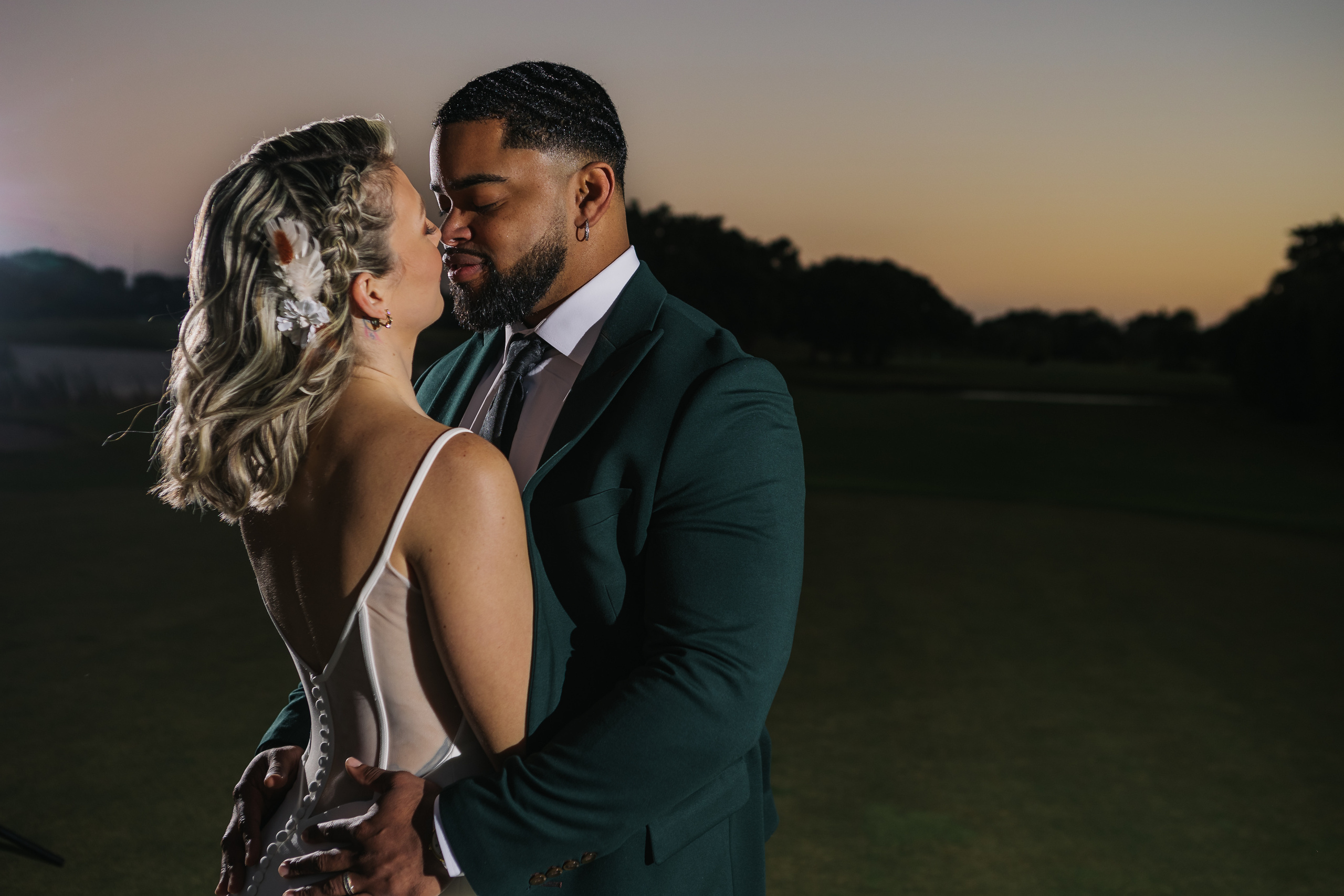 Wedding on the Golf court. My name is Kate and I am family and wedding photographer