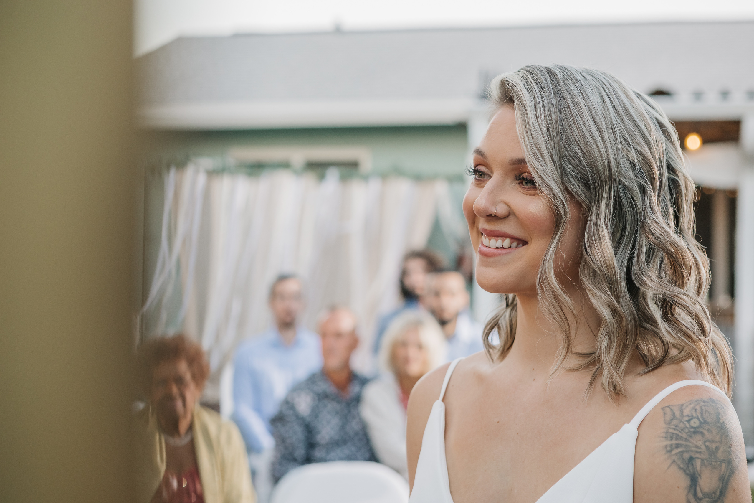 Wedding on the Golf court. My name is Kate and I am family and wedding photographer