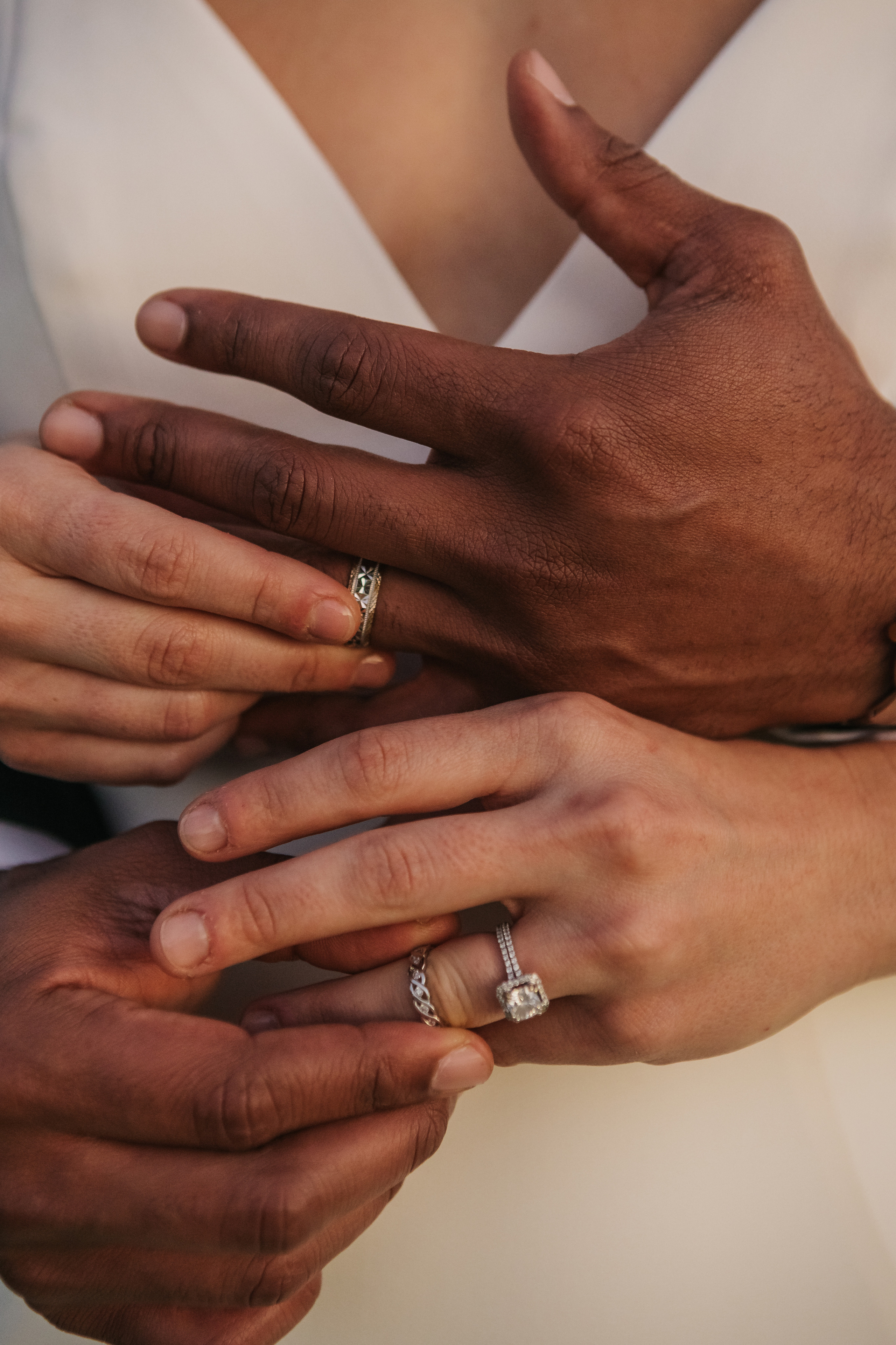 Wedding on the Golf court. My name is Kate and I am family and wedding photographer