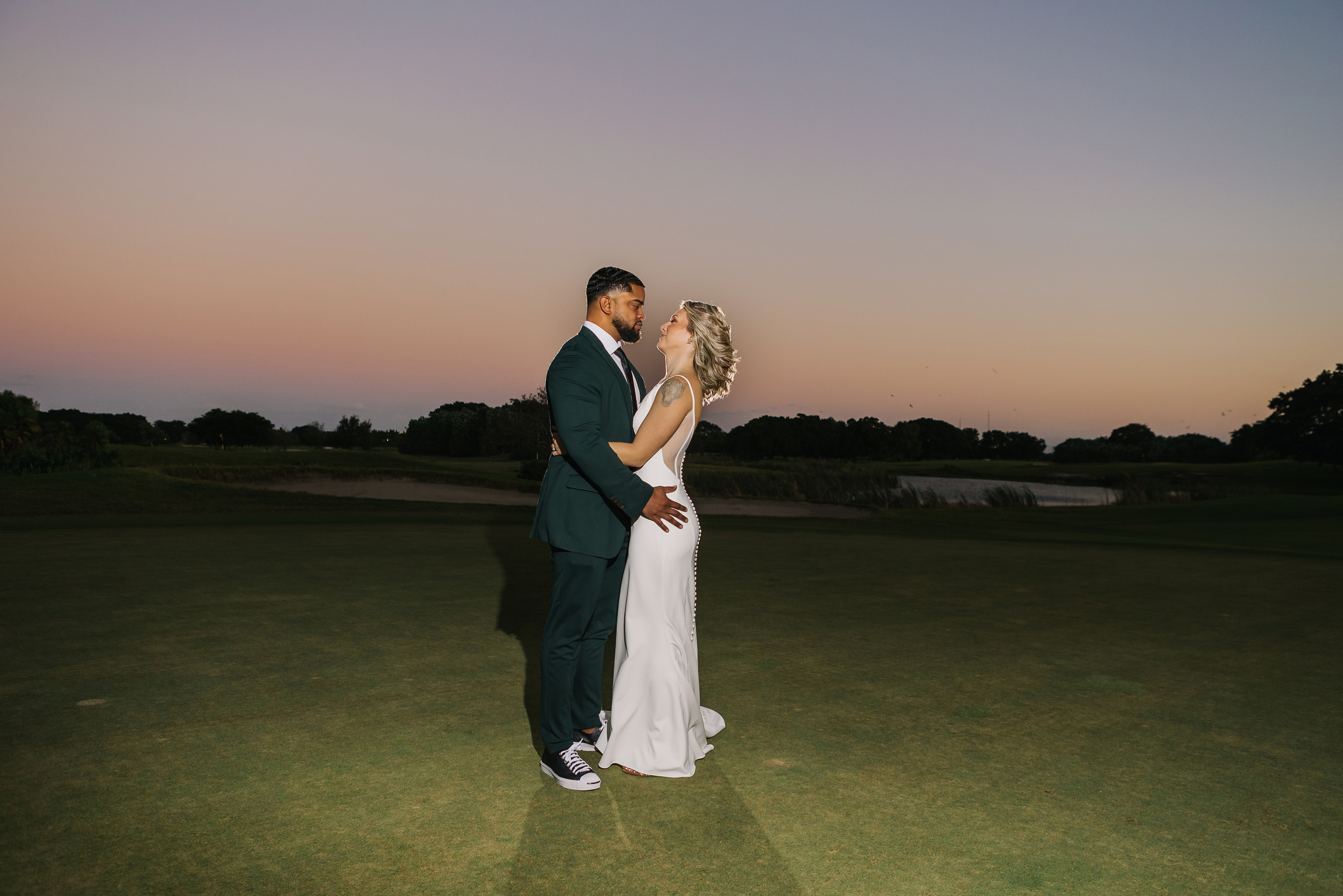 Wedding on the Golf court. My name is Kate and I am family and wedding photographer