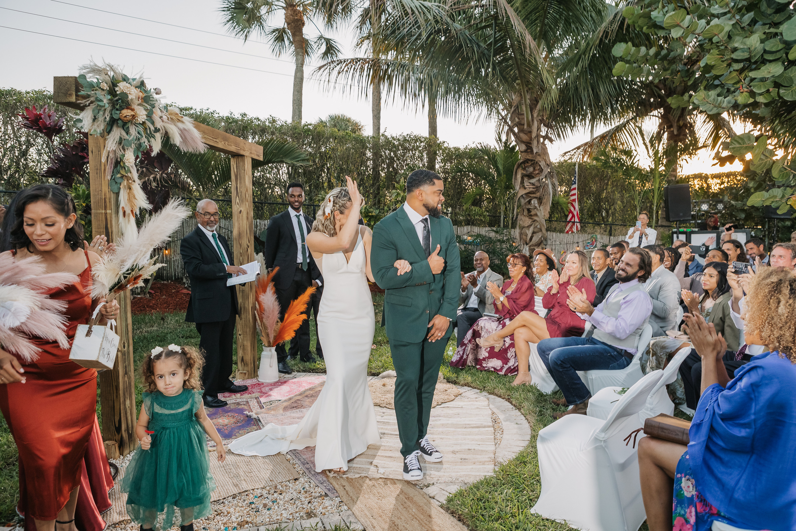 Wedding on the Golf court. My name is Kate and I am family and wedding photographer