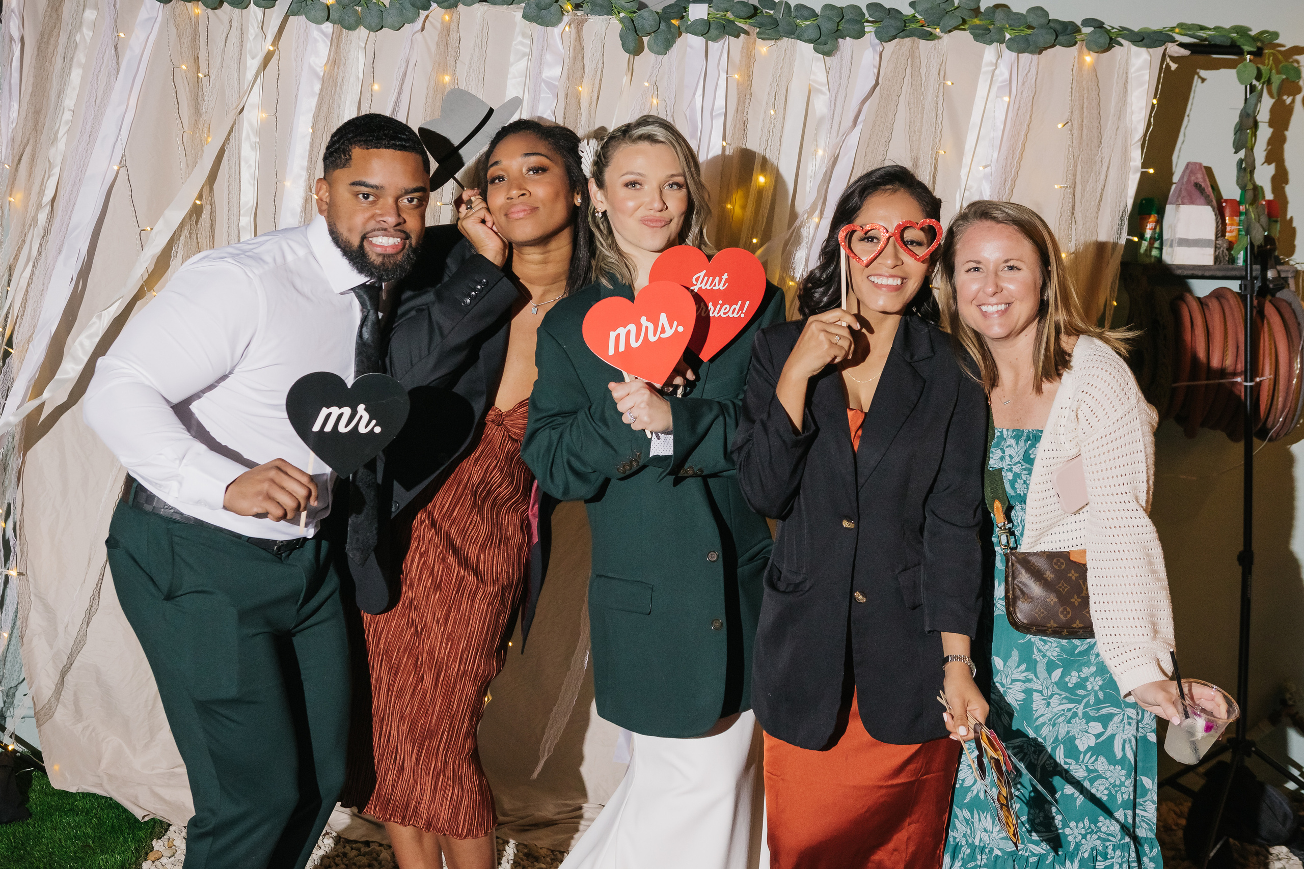 Wedding on the Golf court. My name is Kate and I am family and wedding photographer