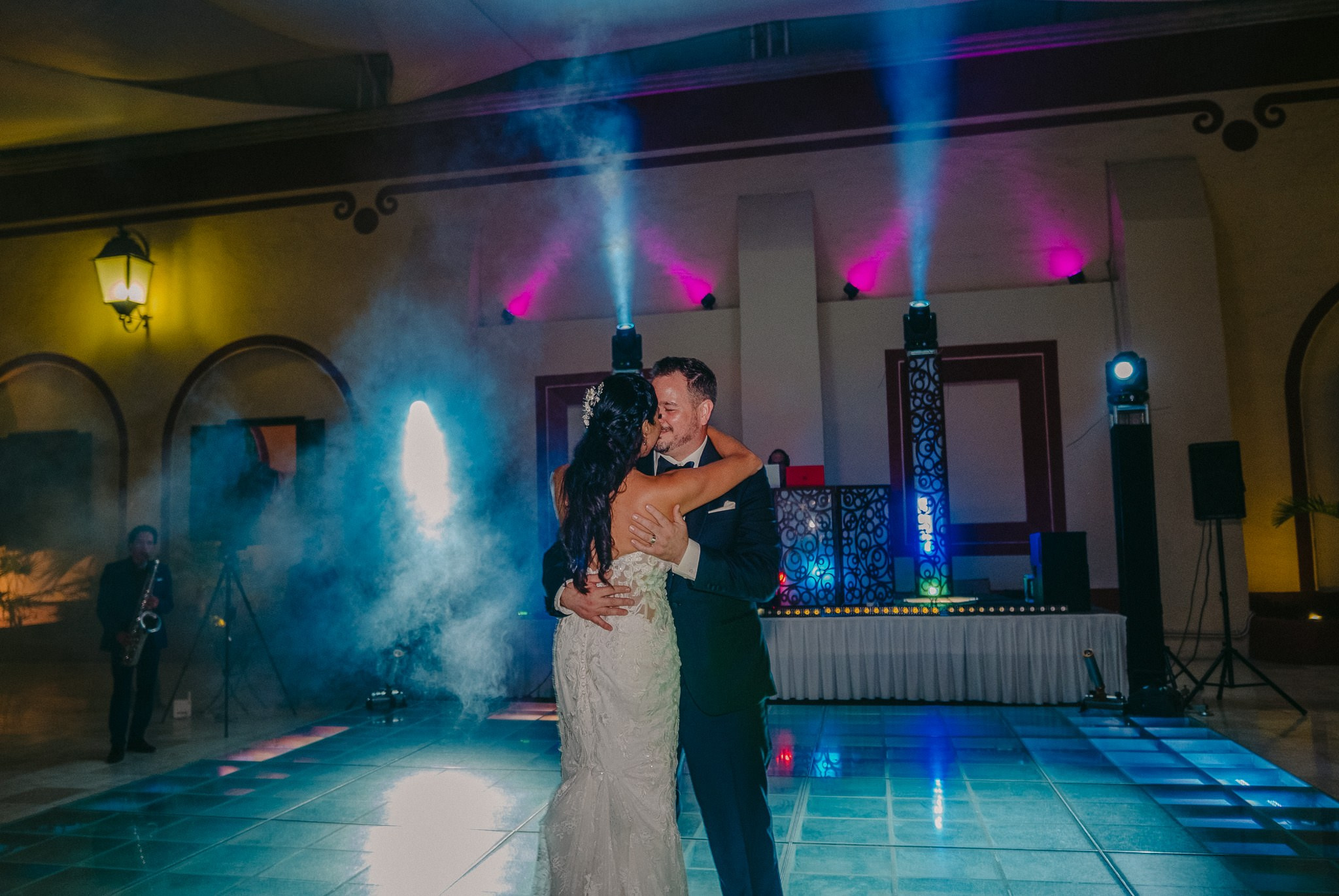 Yuri & Rob. Wedding and family photographer in Mexico City