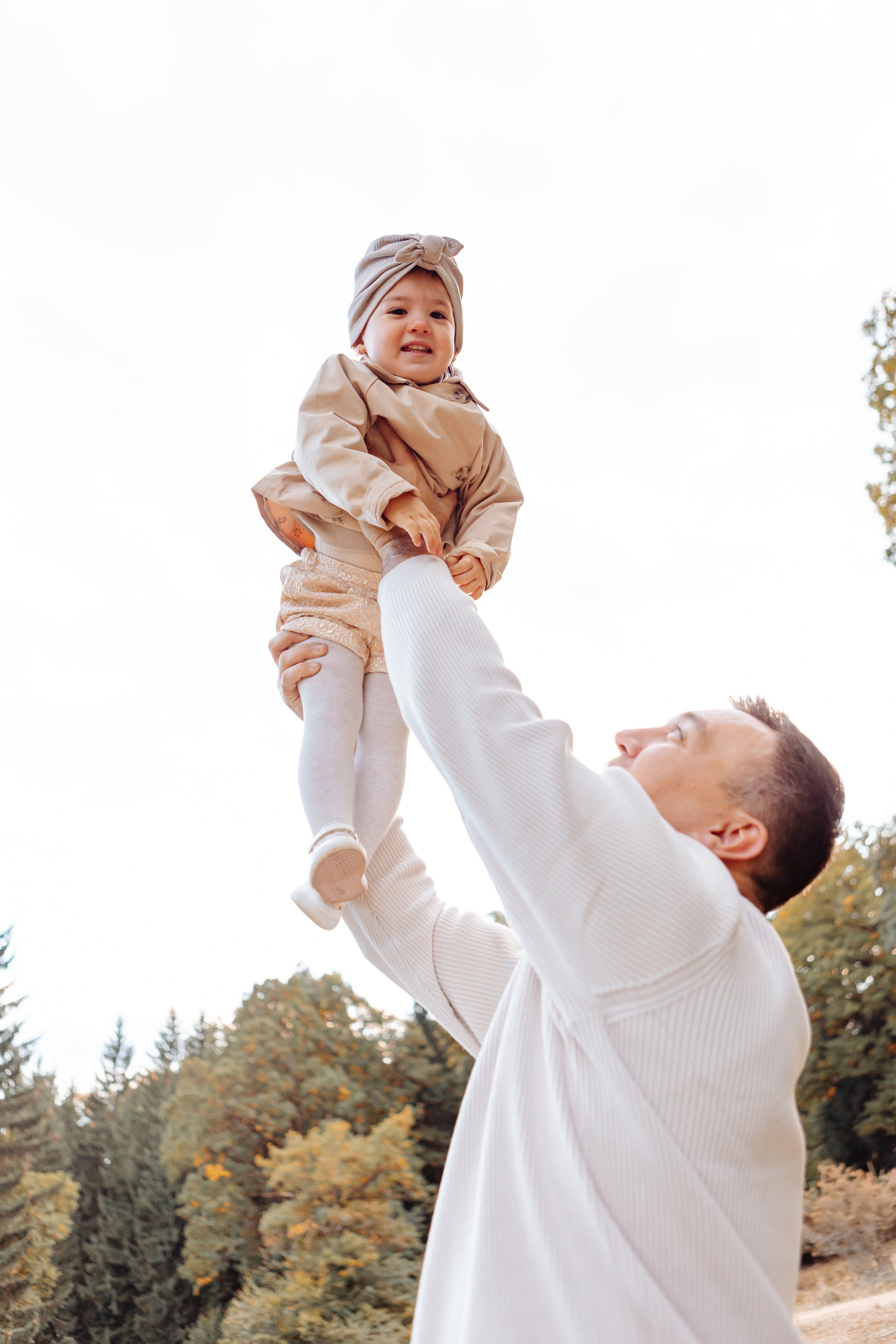 Dorina, Sergiu și Daria. Cristina Andronache fotograf Brașov fotograf de familie fotograf de nunta Brașov