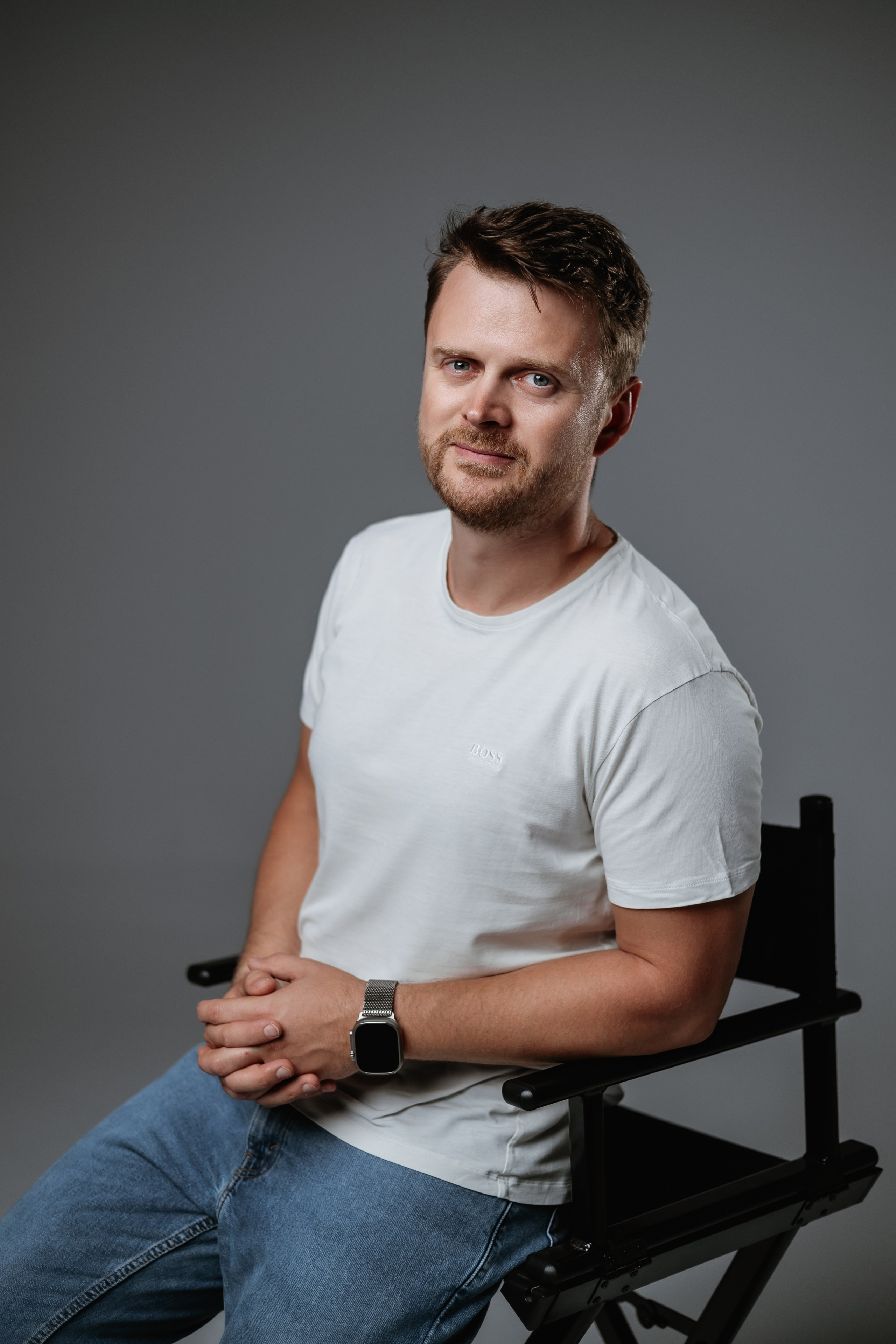 Male headshot. Elena Gorobets. Photographer in Zagreb