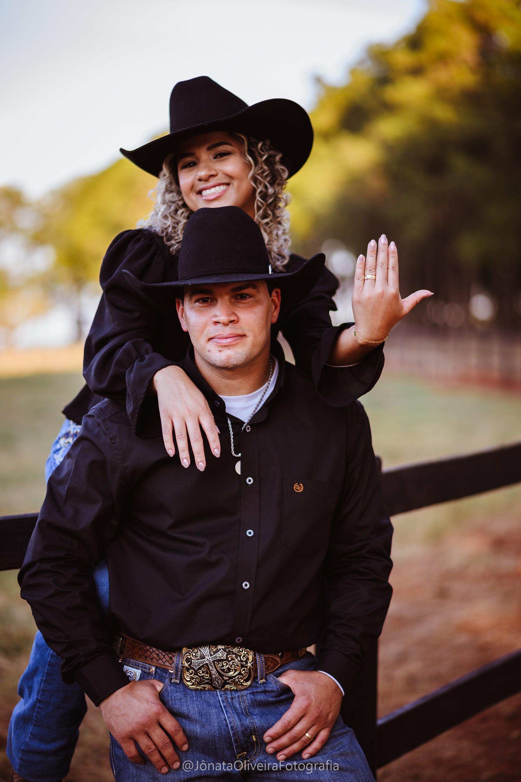 Pre Wedding Luérica e Vinicius. Fotografia de casamentos e ensaios em avaré Jônata Oliveira