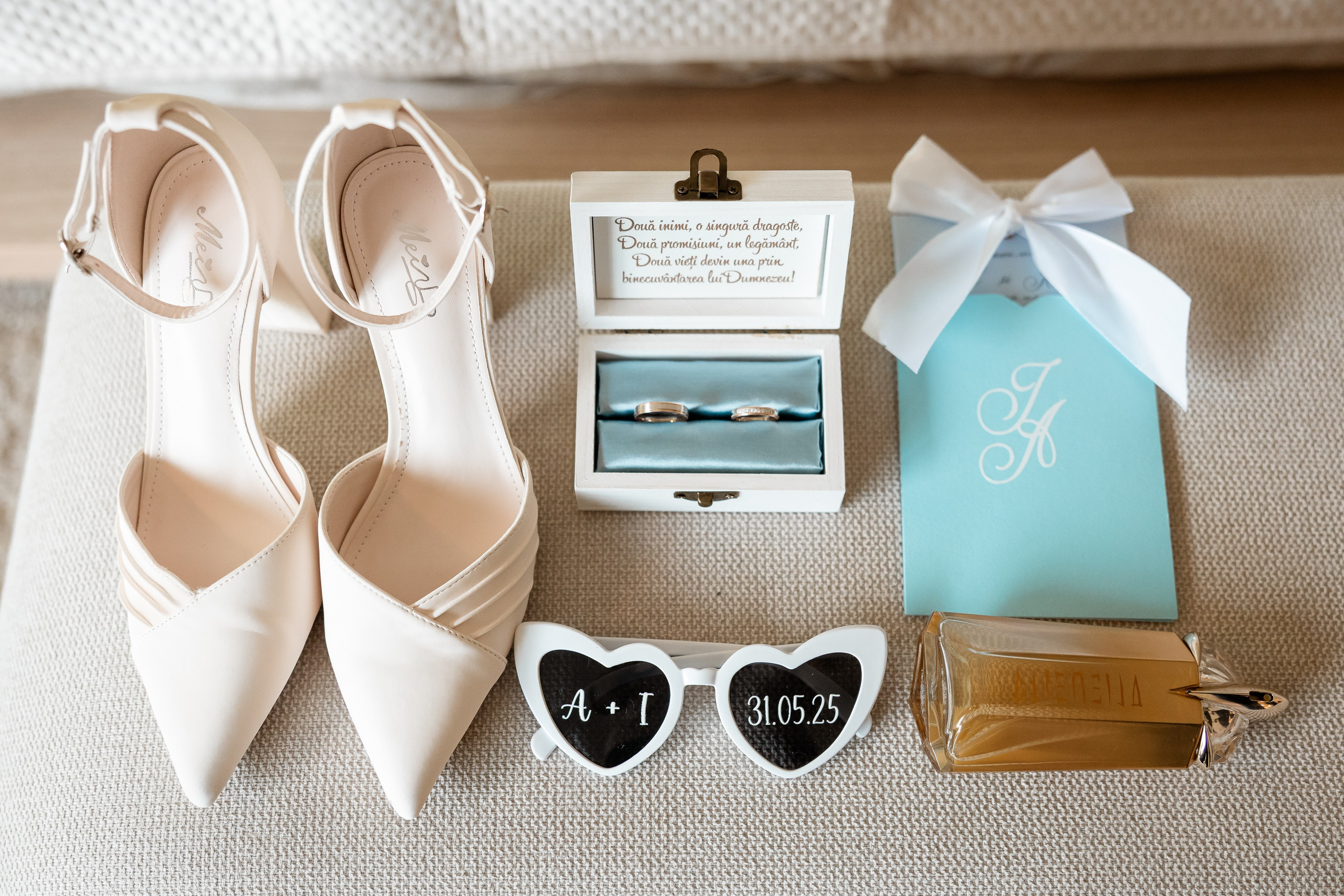 Adriana & Ionel. Home