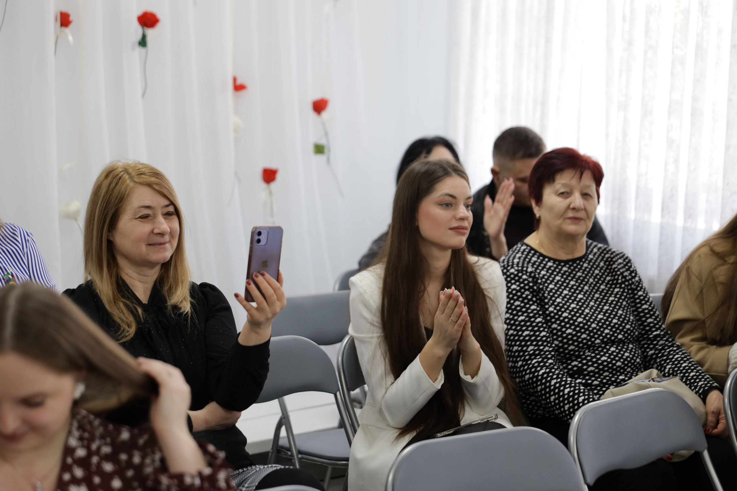 Mama în ochi de copil.... Alika Dia- Fotograf în Republica Moldova, Strășeni