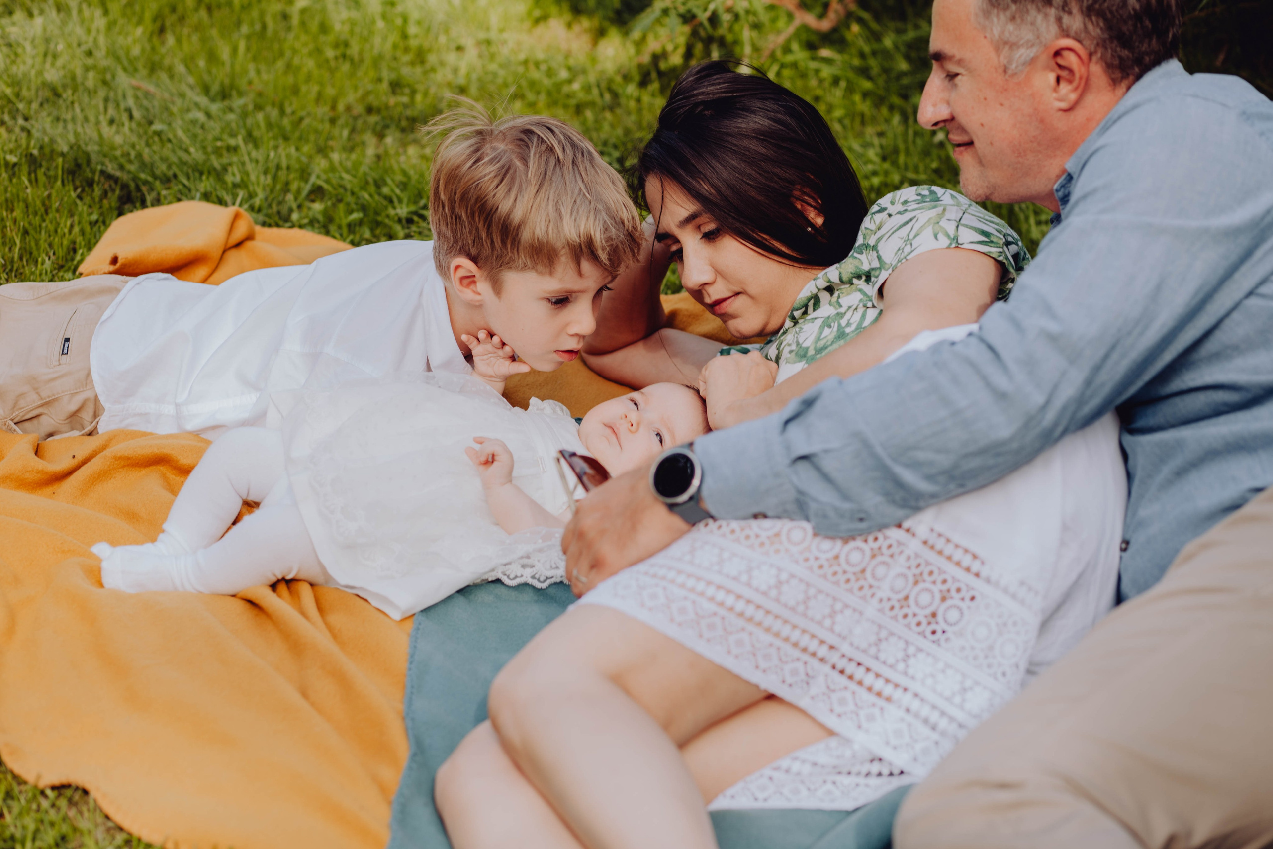 Ana. Wedding & couple photographer from Romania Rut Vetan